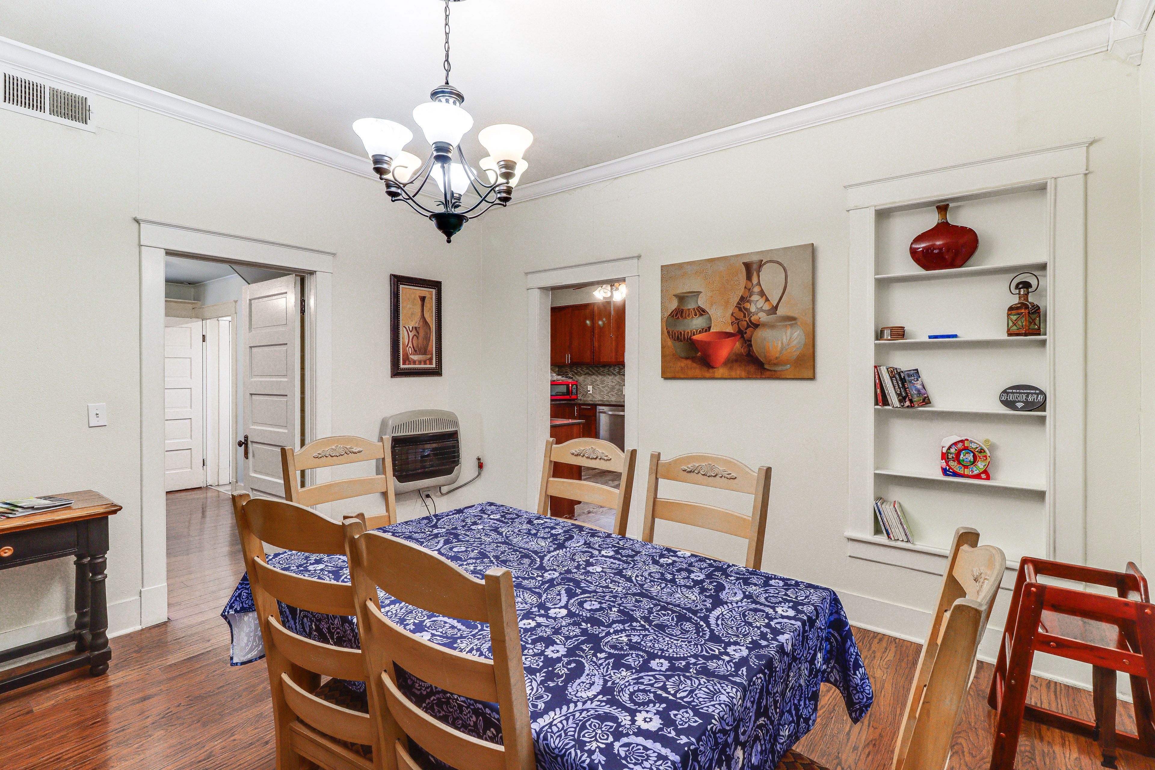 Dining Room | Dishware & Flatware