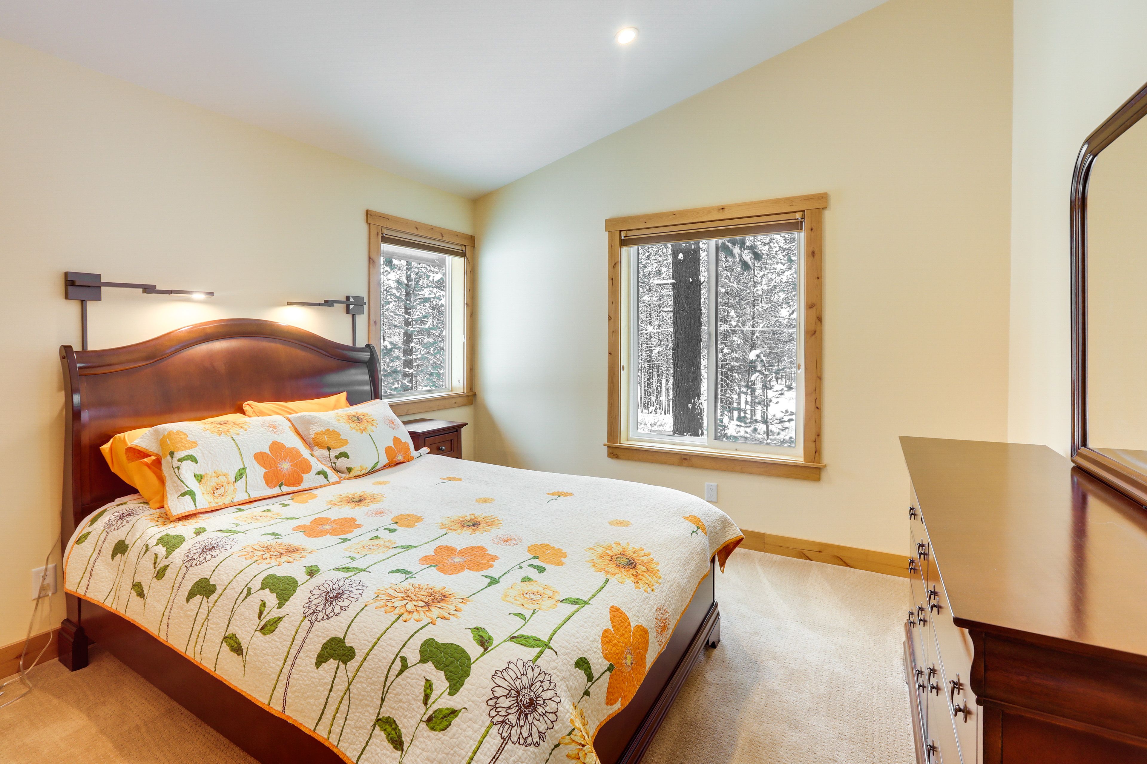 Bedroom 3 | Queen Bed | Linens Provided