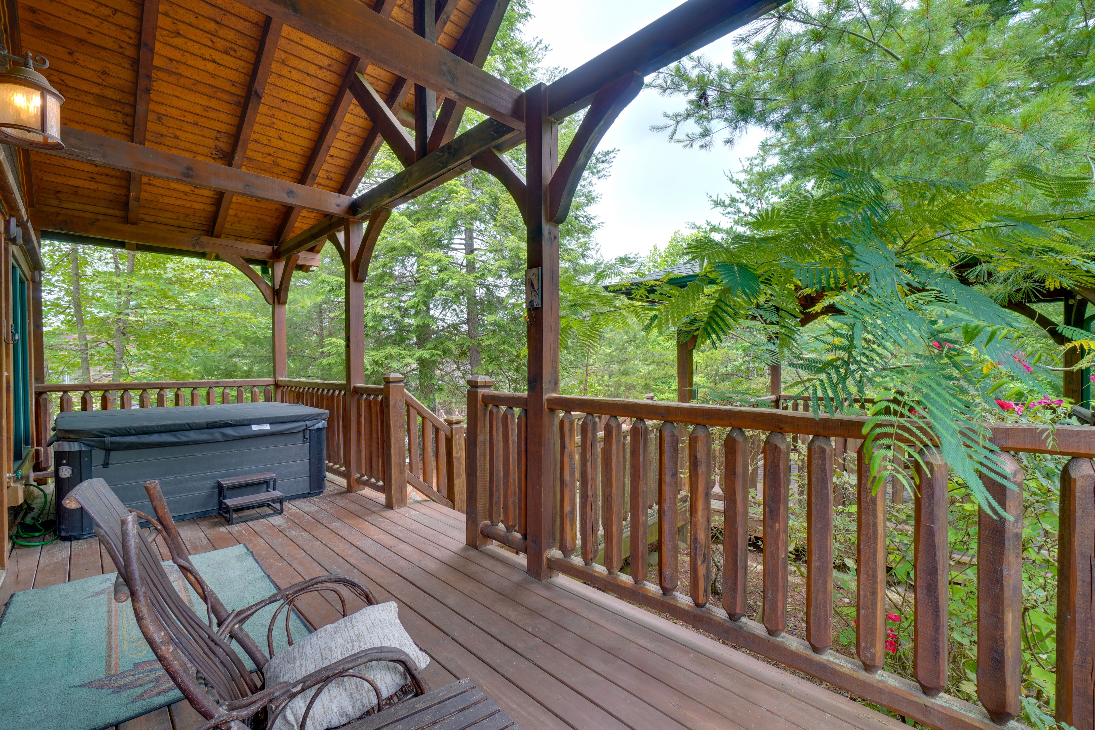 Covered Deck | Private Hot Tub