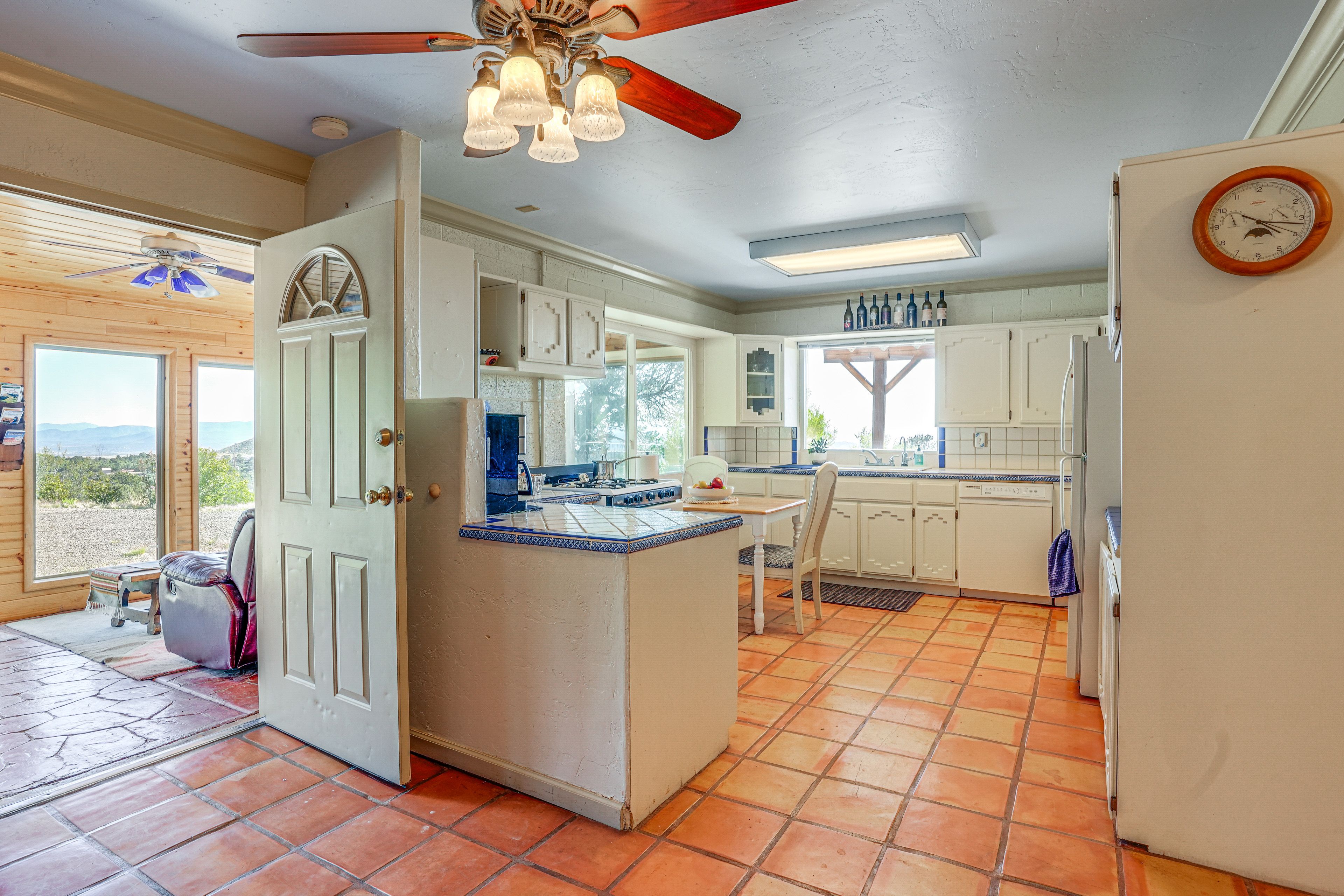 Kitchen | Cooking Basics | Dishware Provided
