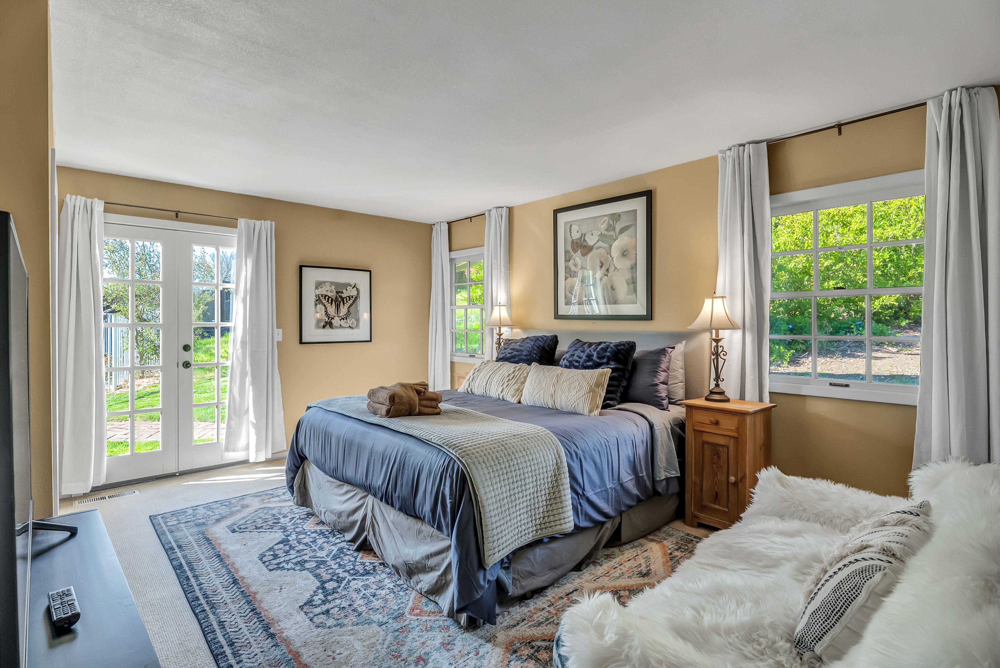 Bedroom 1 | King Bed | Walk-In Closet