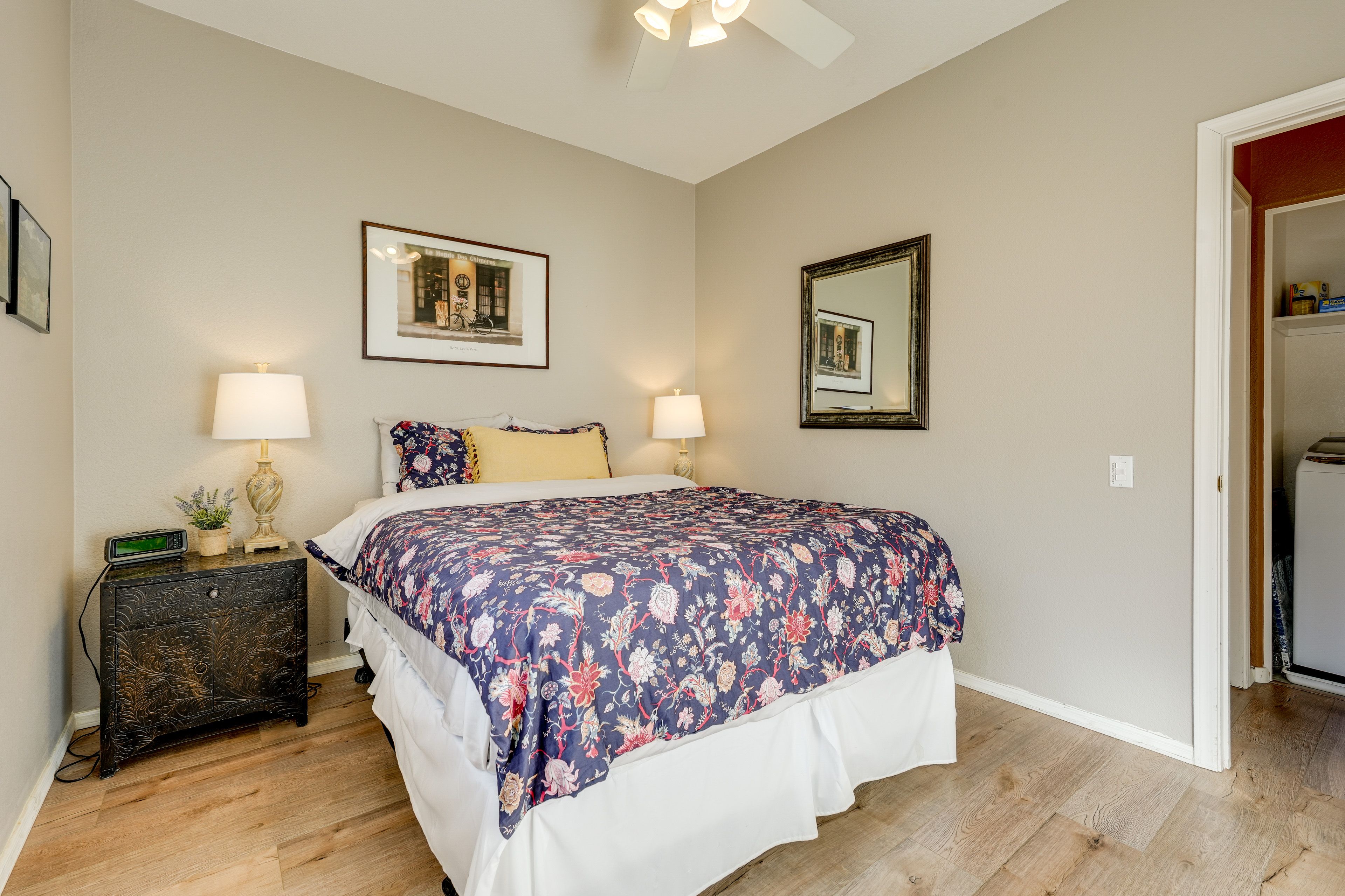 Bedroom 3 | Queen Bed