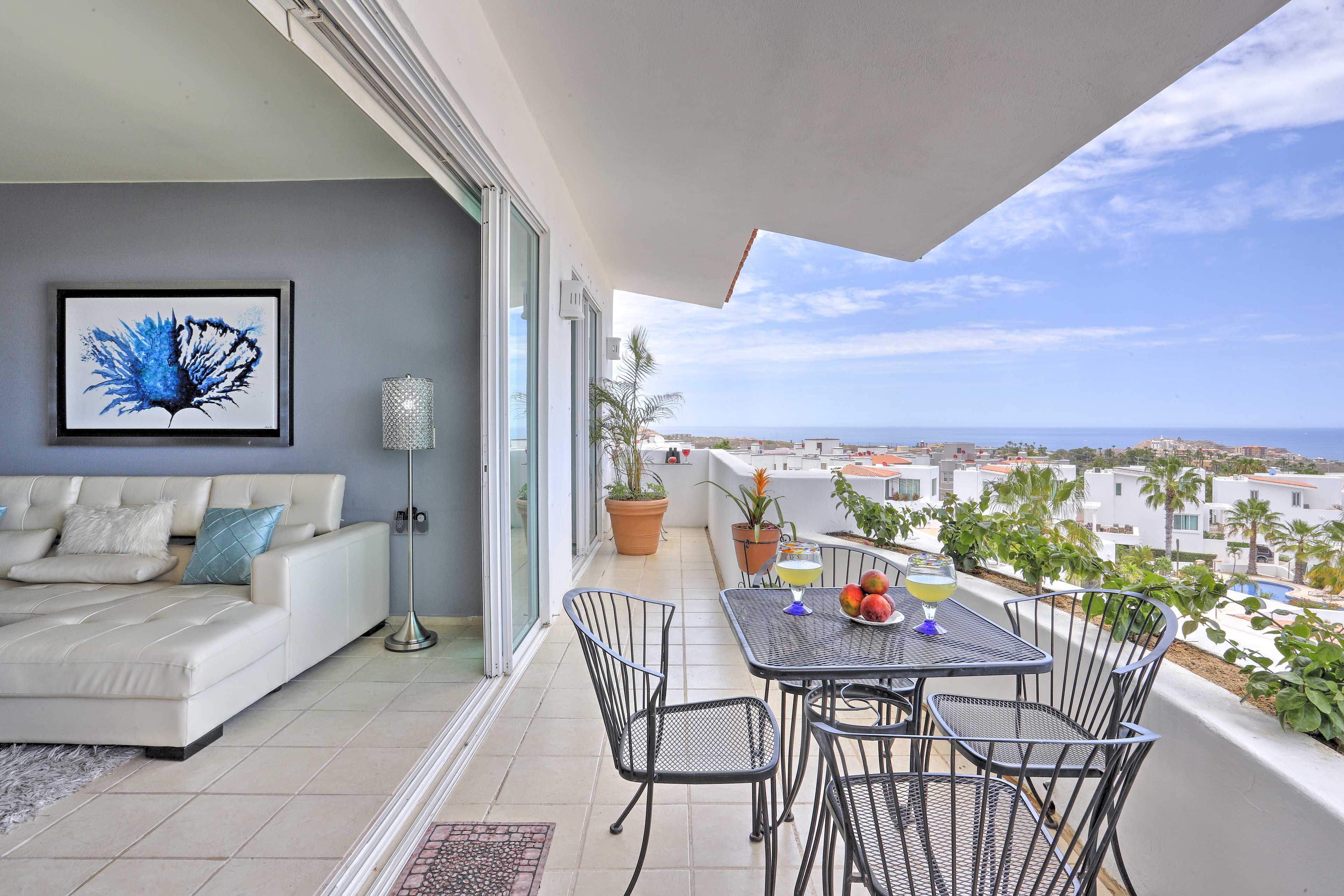 Bask in the beauty of Mexico at this Cabo San Lucas vacation rental condo!