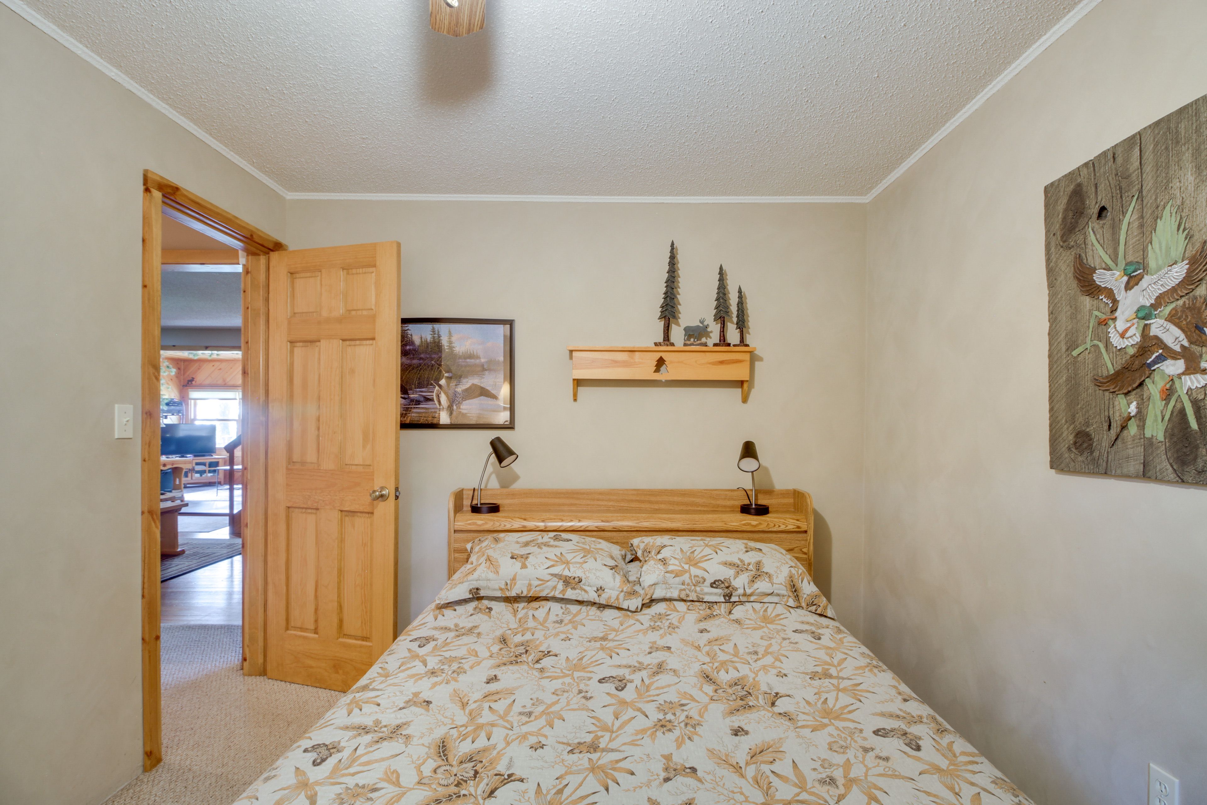 Bedroom 1 | Queen Bed | Linens Provided