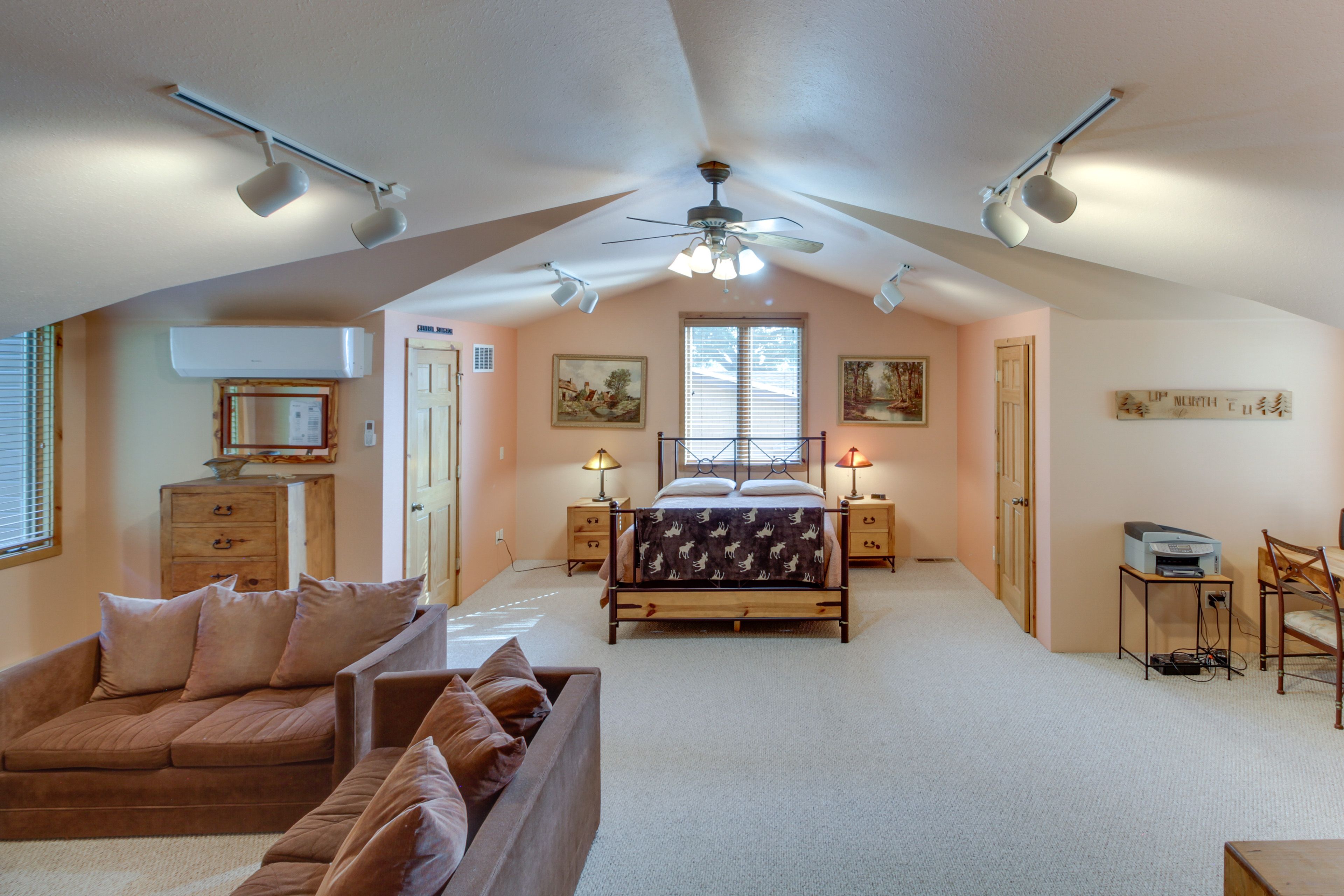 Bedroom 3 | Queen Bed | Sitting Area | Fireplace | Desk