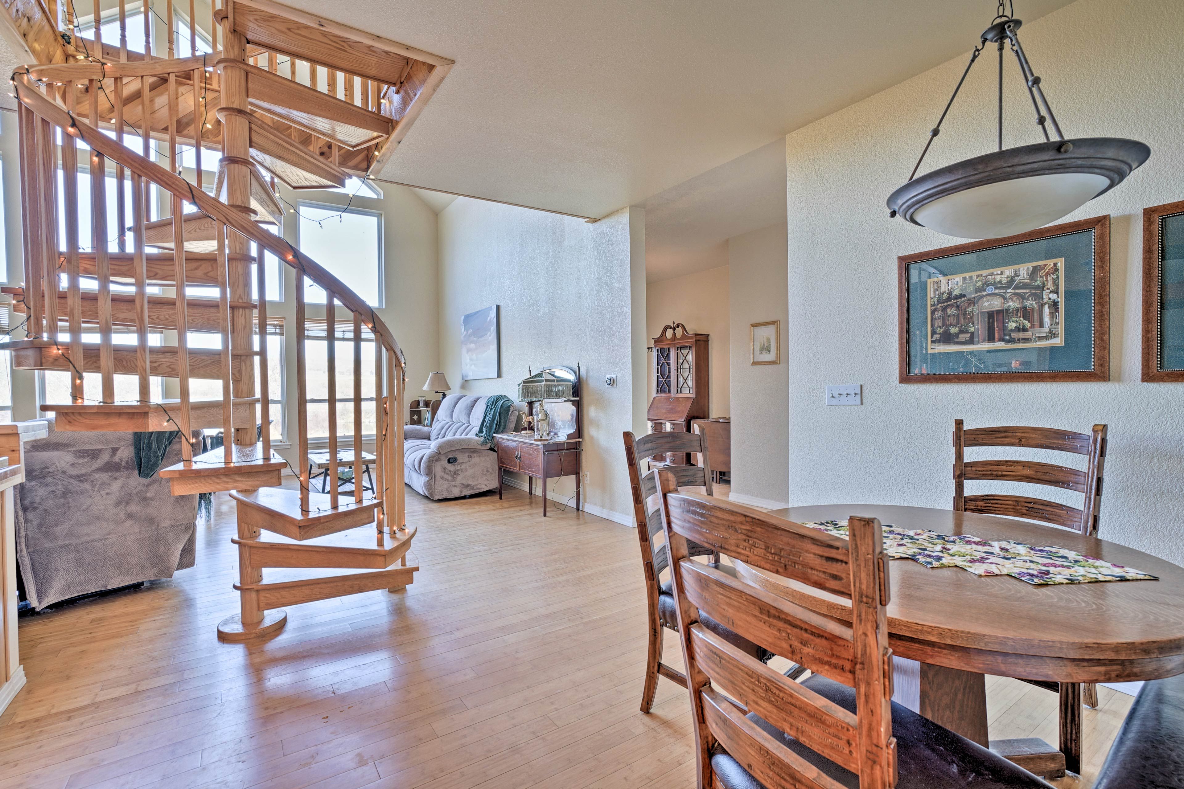 Enjoy home-cooked meals at the 4-person table.