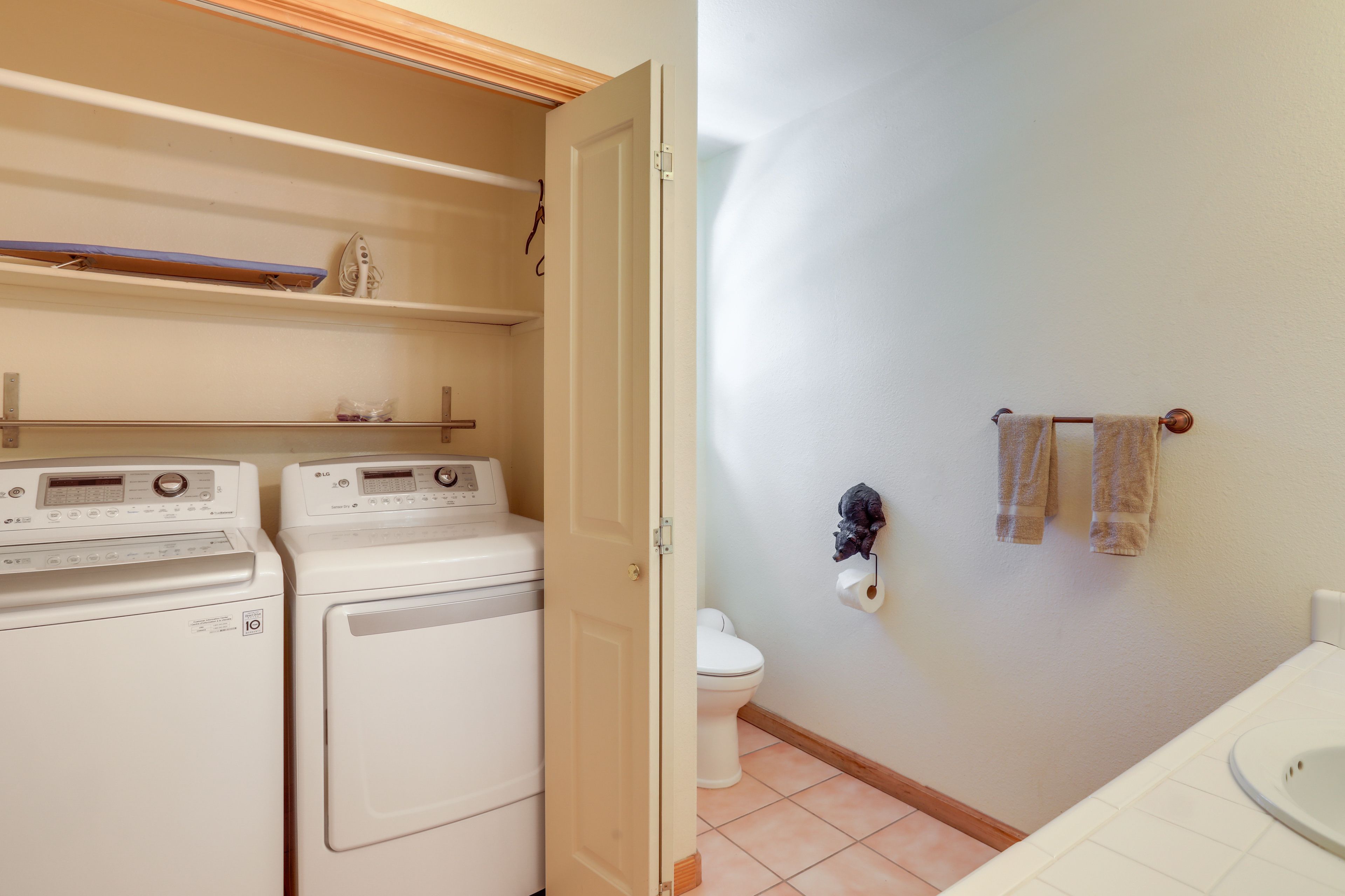 Washer/Dryer | Iron/Board | Lower Level