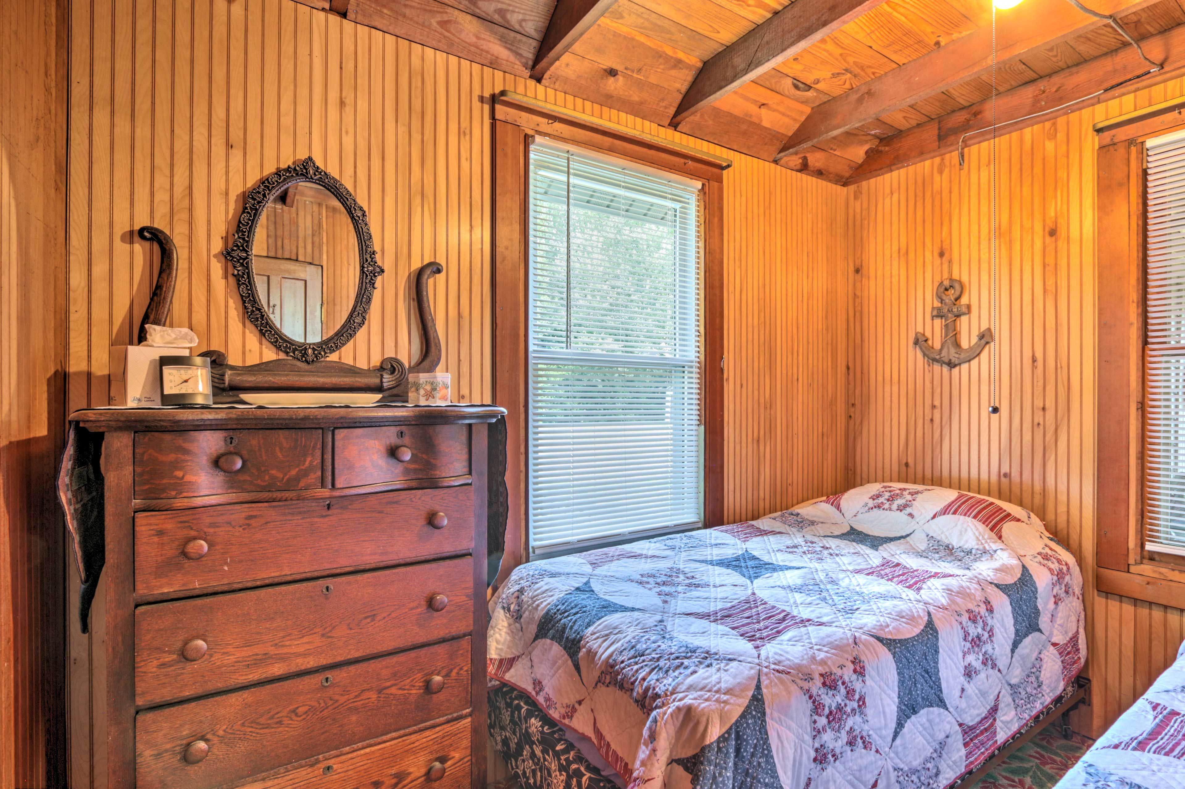 Bedroom 3 | 2 Twin Beds