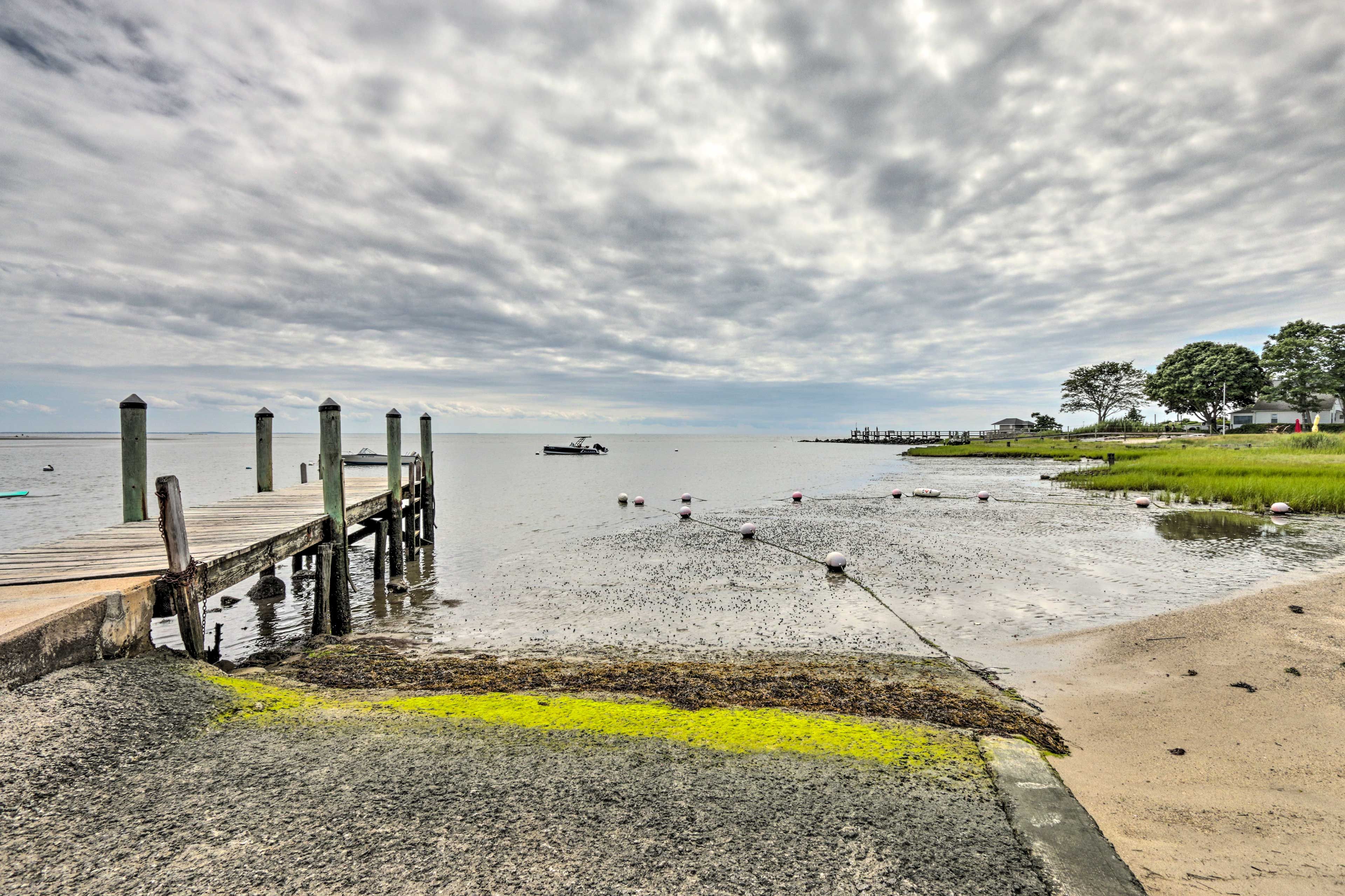 Proximity to Indiantown Harbor