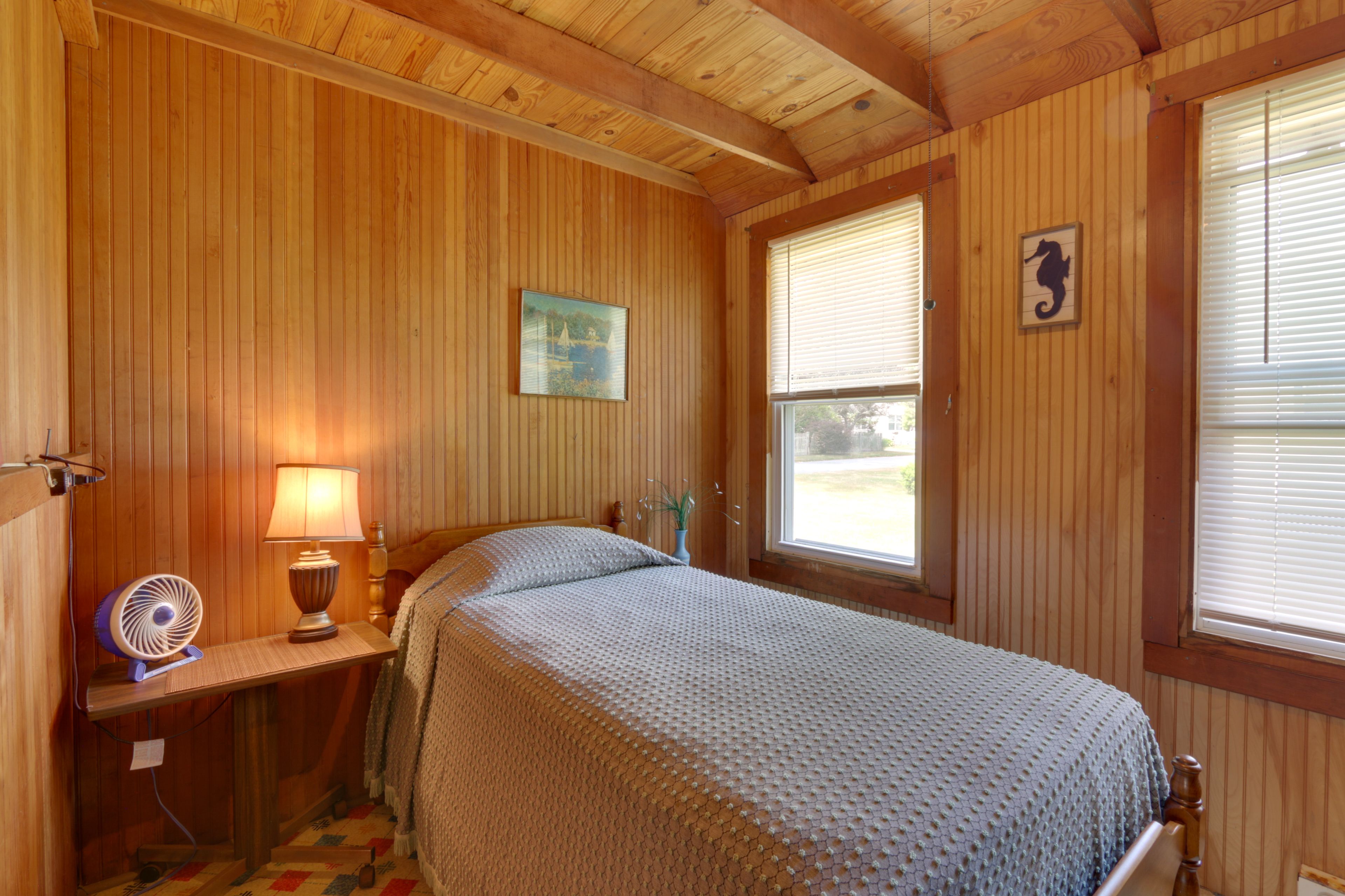 Bedroom 2 | Twin Bed