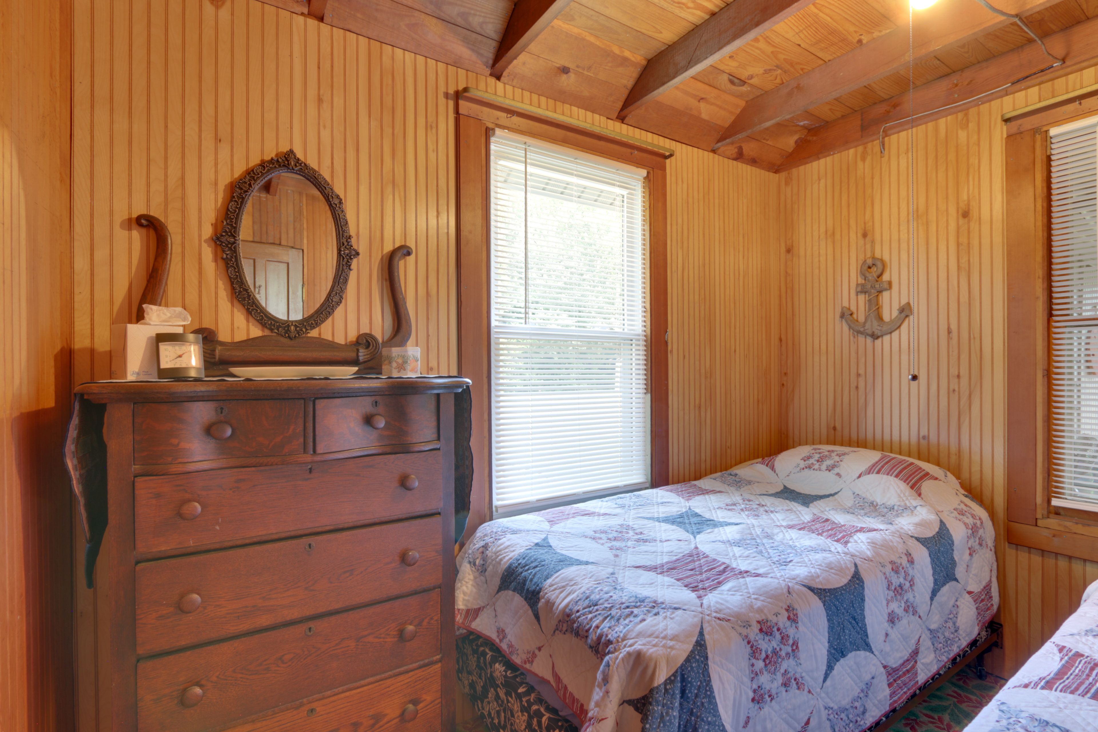 Bedroom 3 | 2 Twin Beds