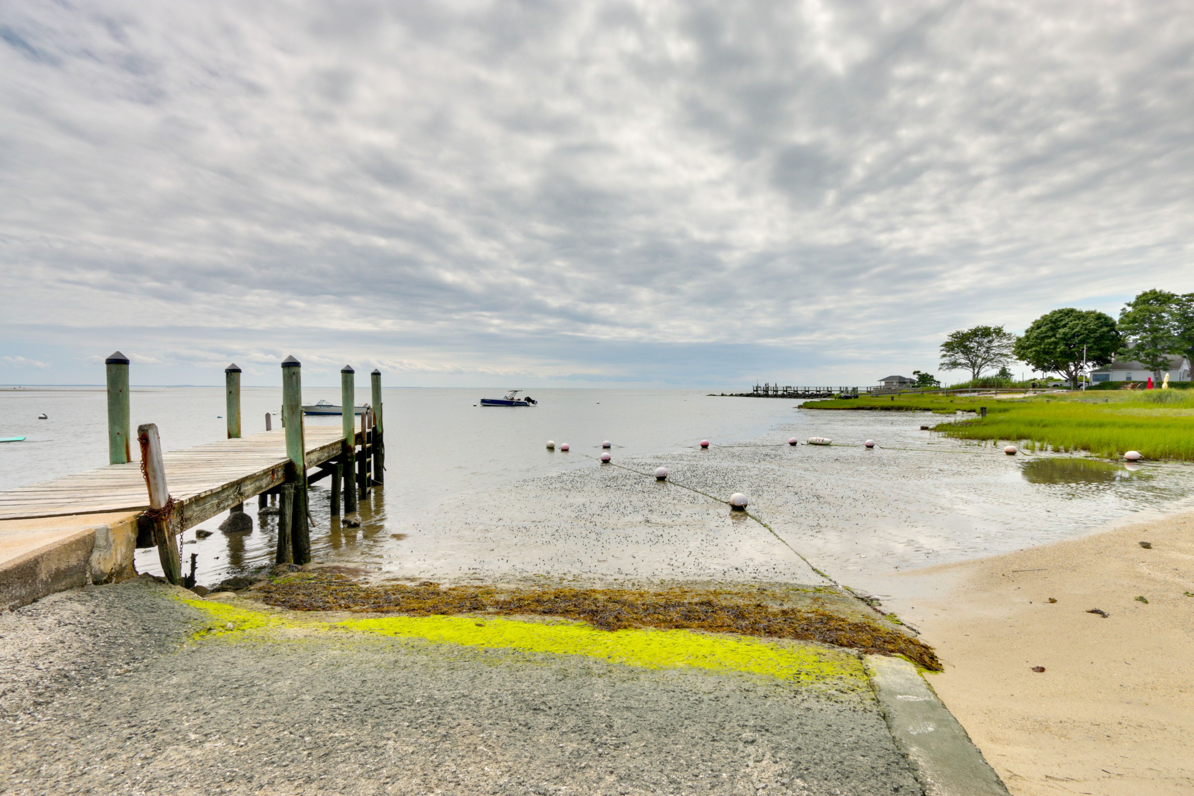 Proximity to Indiantown Harbor