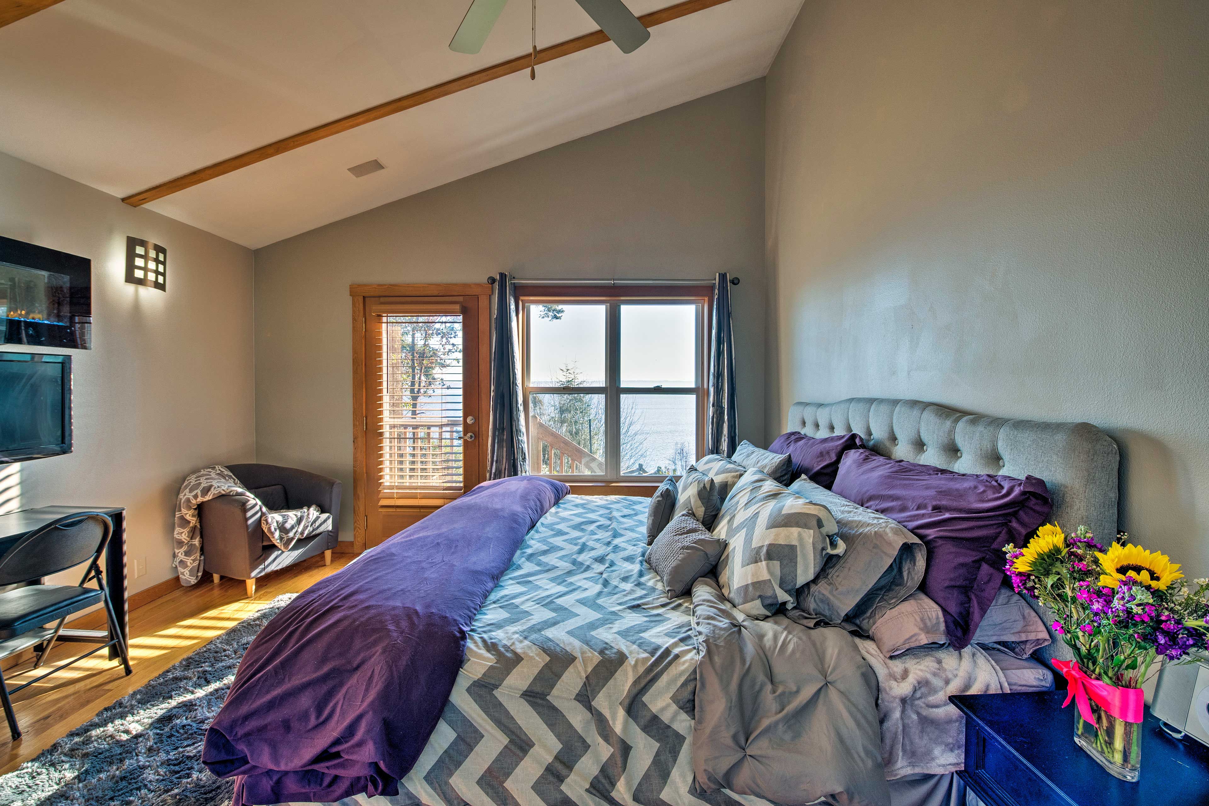 Bedroom 1 | King Bed | Access to Private Deck