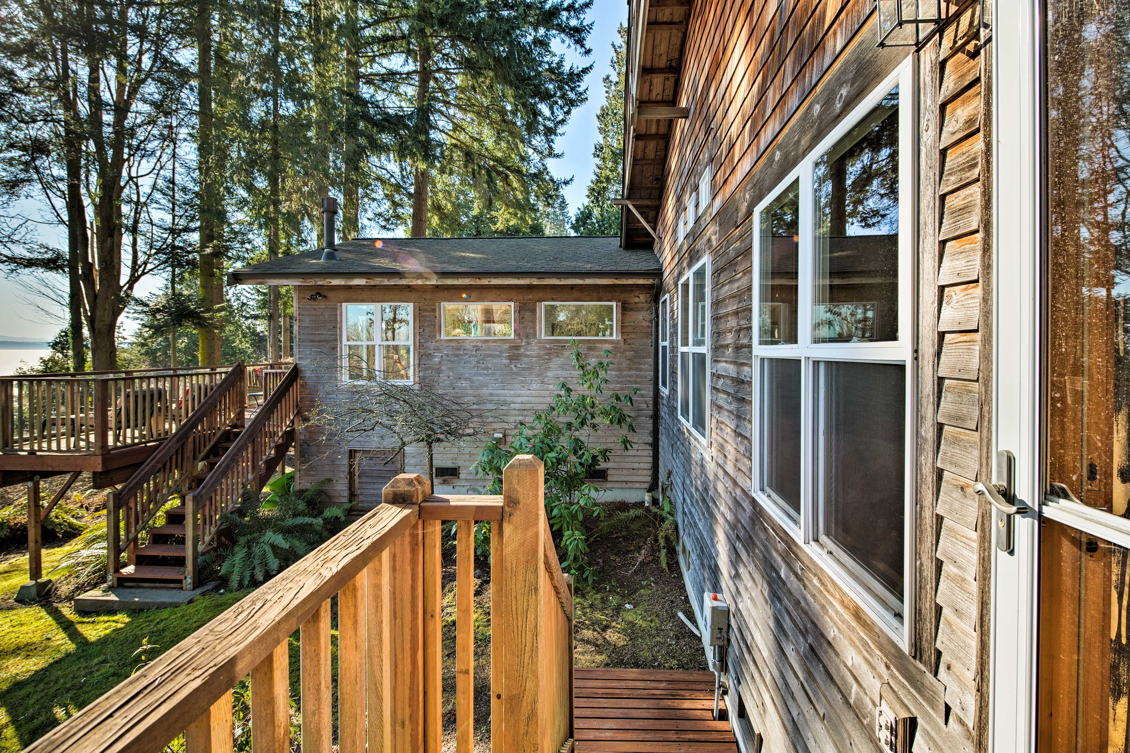 Private Deck