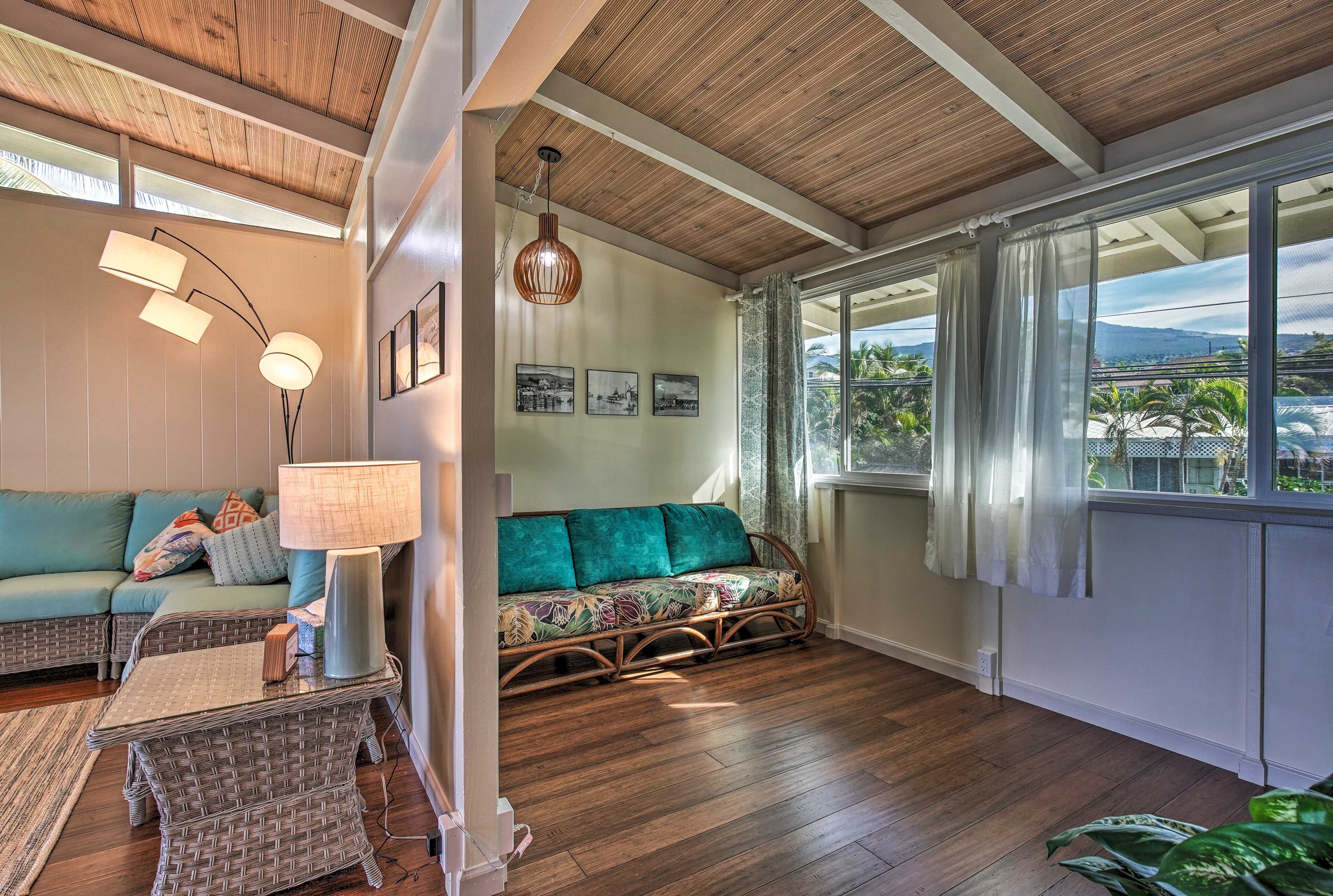 Sitting Room | Flat Screen TV