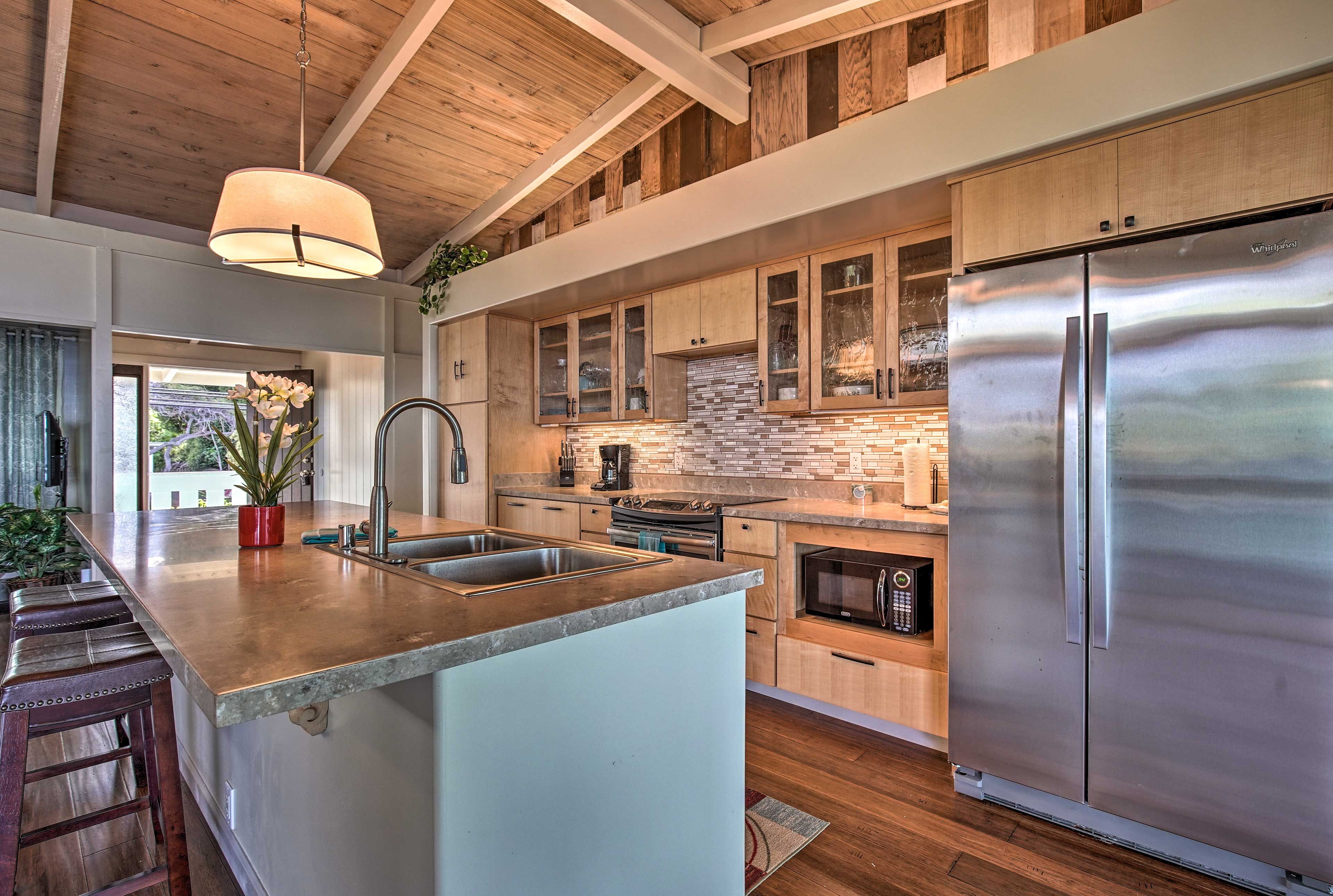 Kitchen | Cooking Basics | Bar Seating