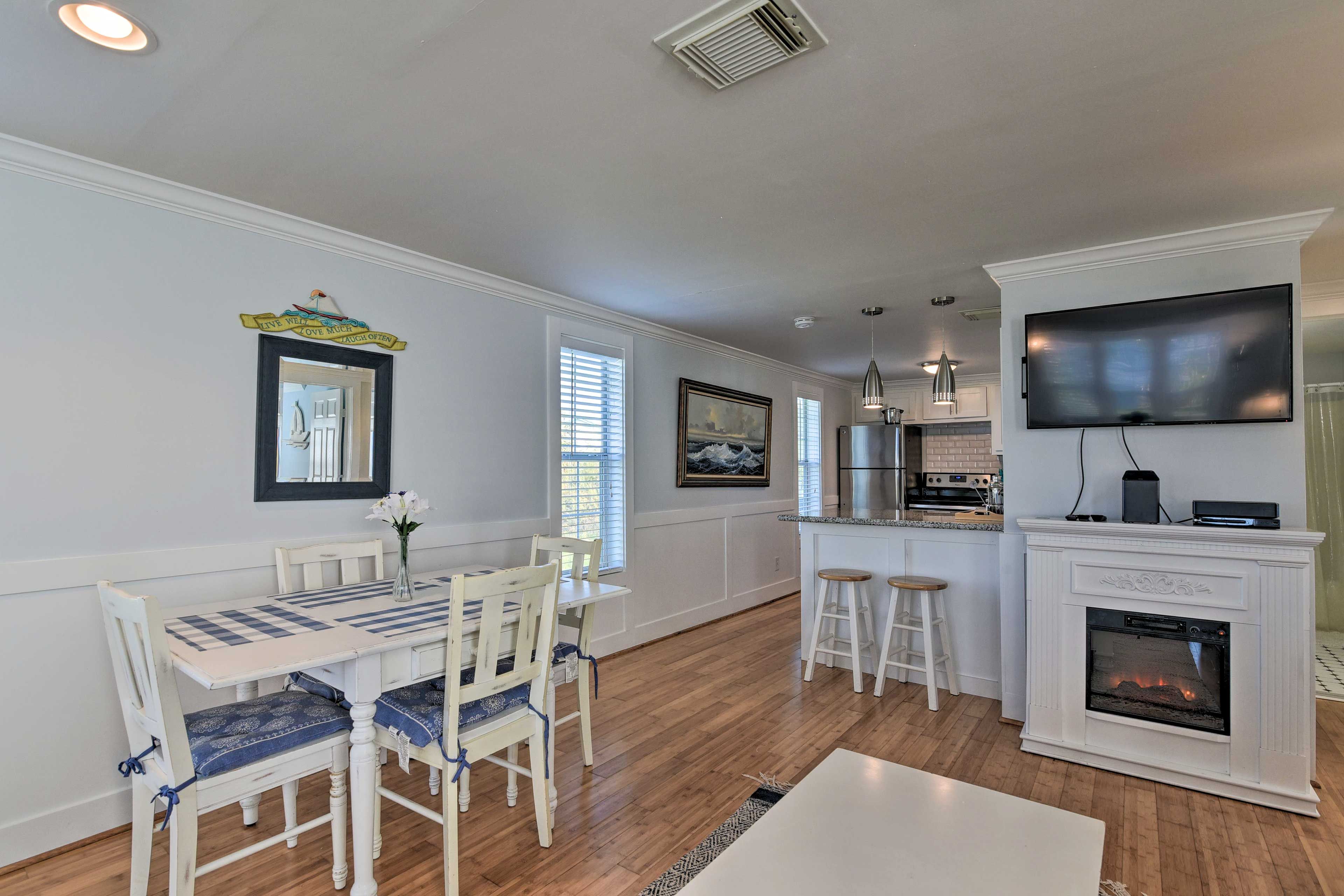 Dining & Kitchen Area | Electric Fireplace