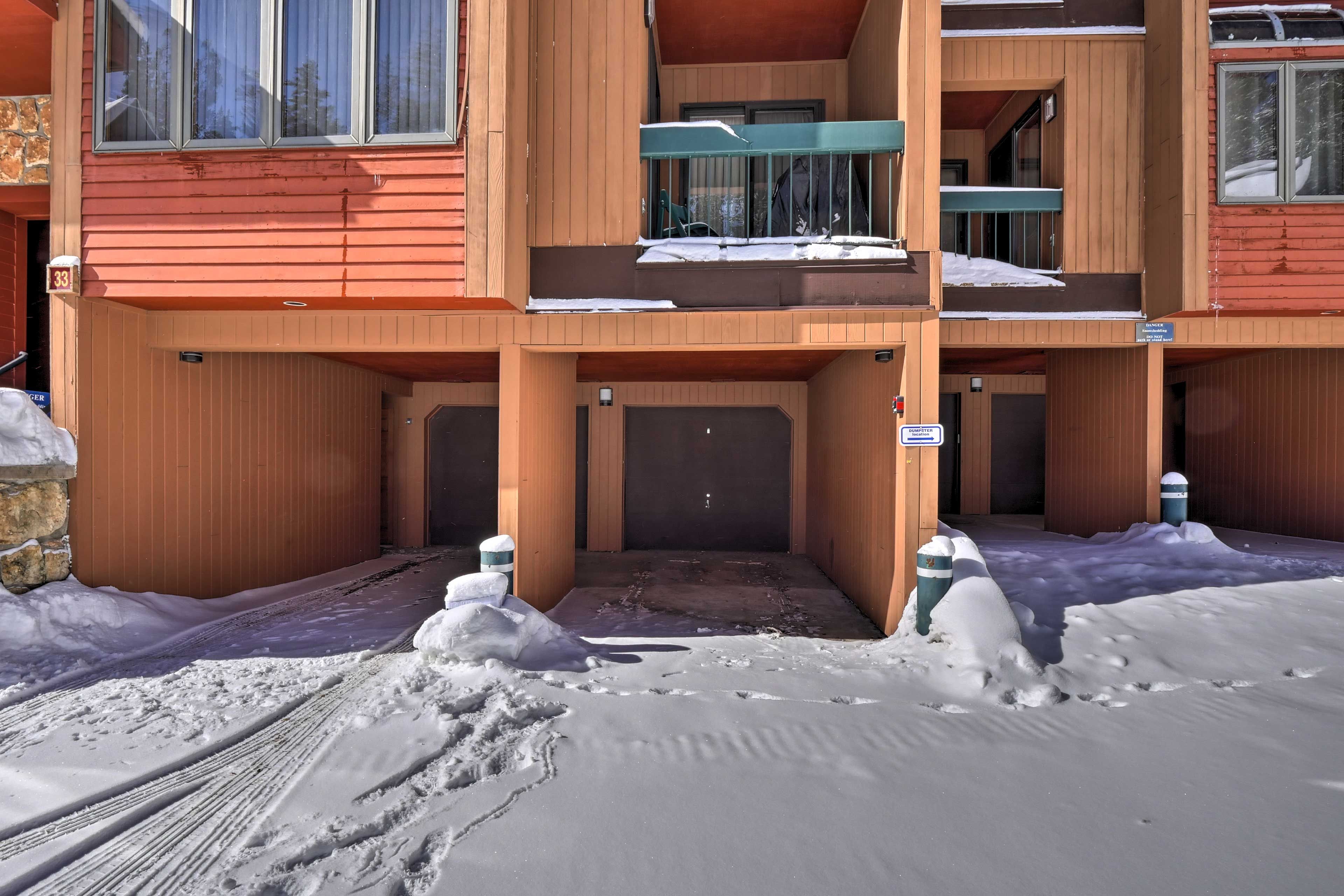 Make yourself home to parking under the carport and in the driveway.