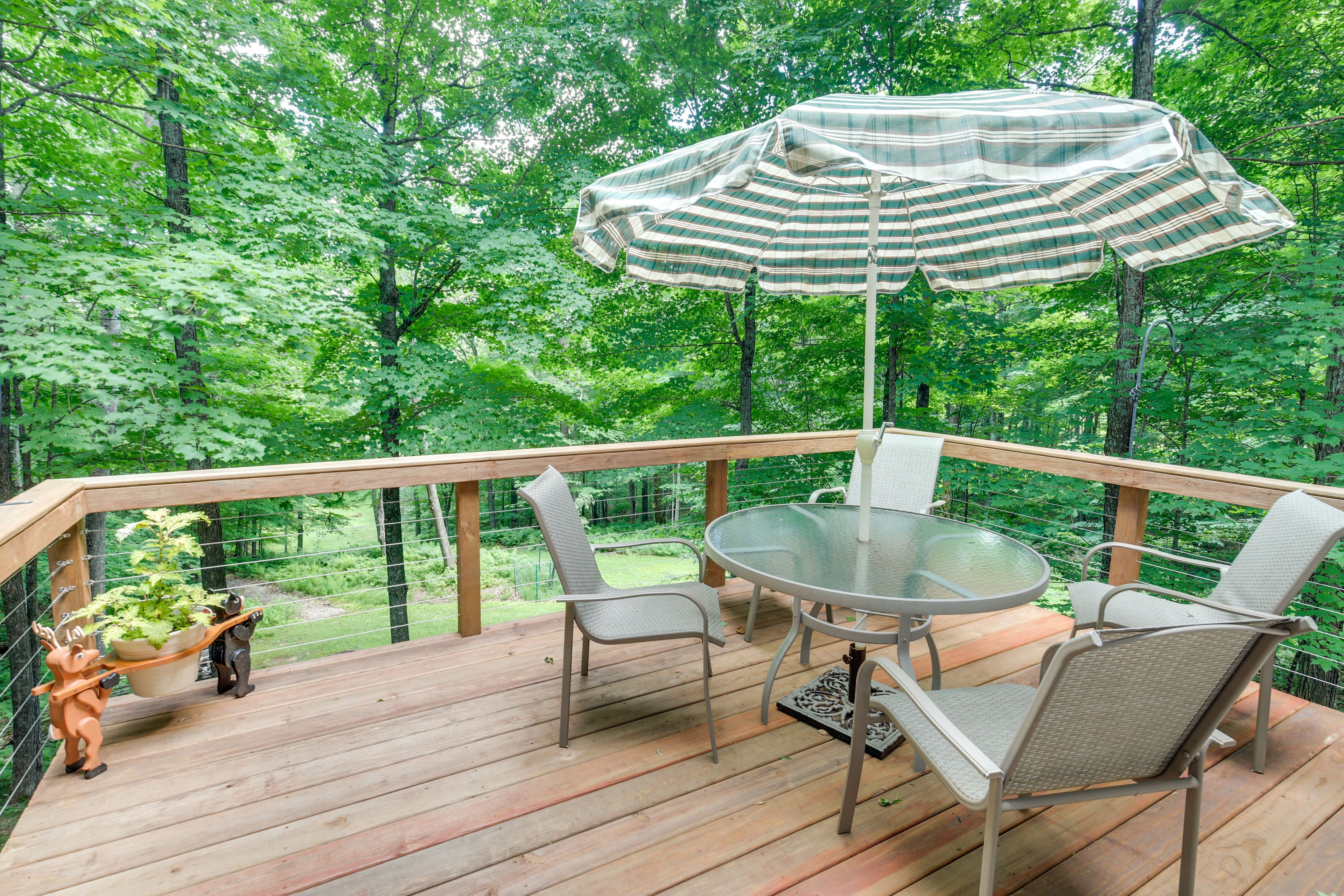 Private Deck | Outdoor Dining