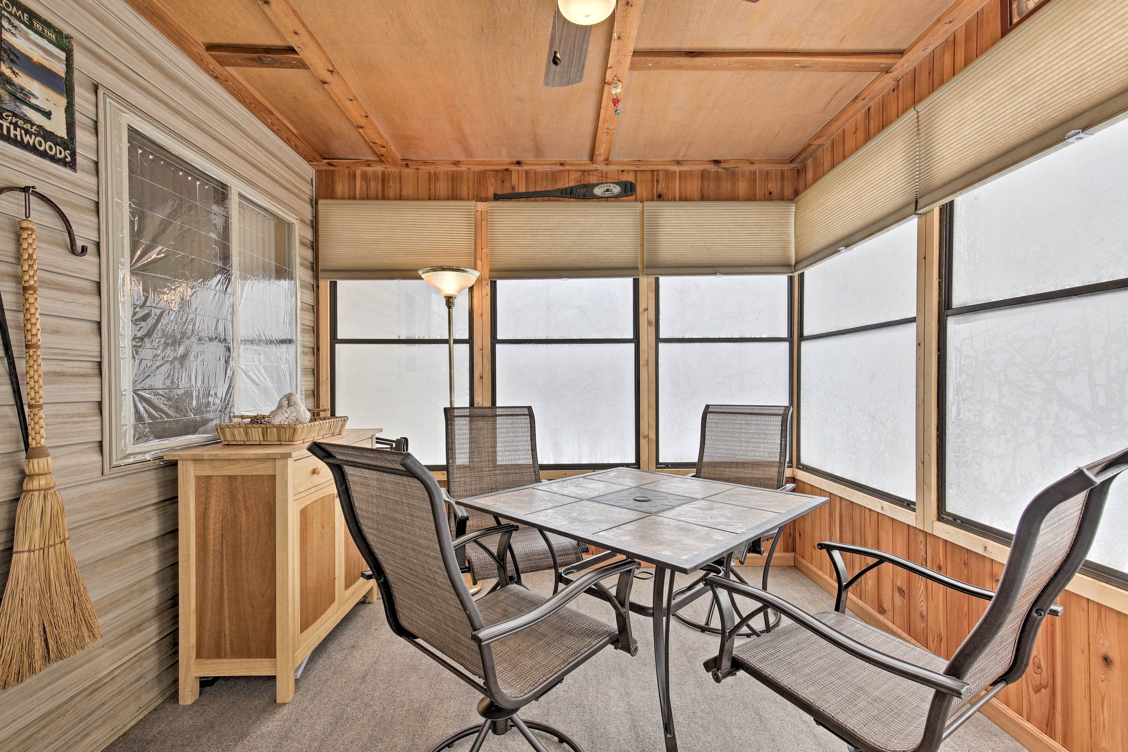 Sunroom | Dining Table