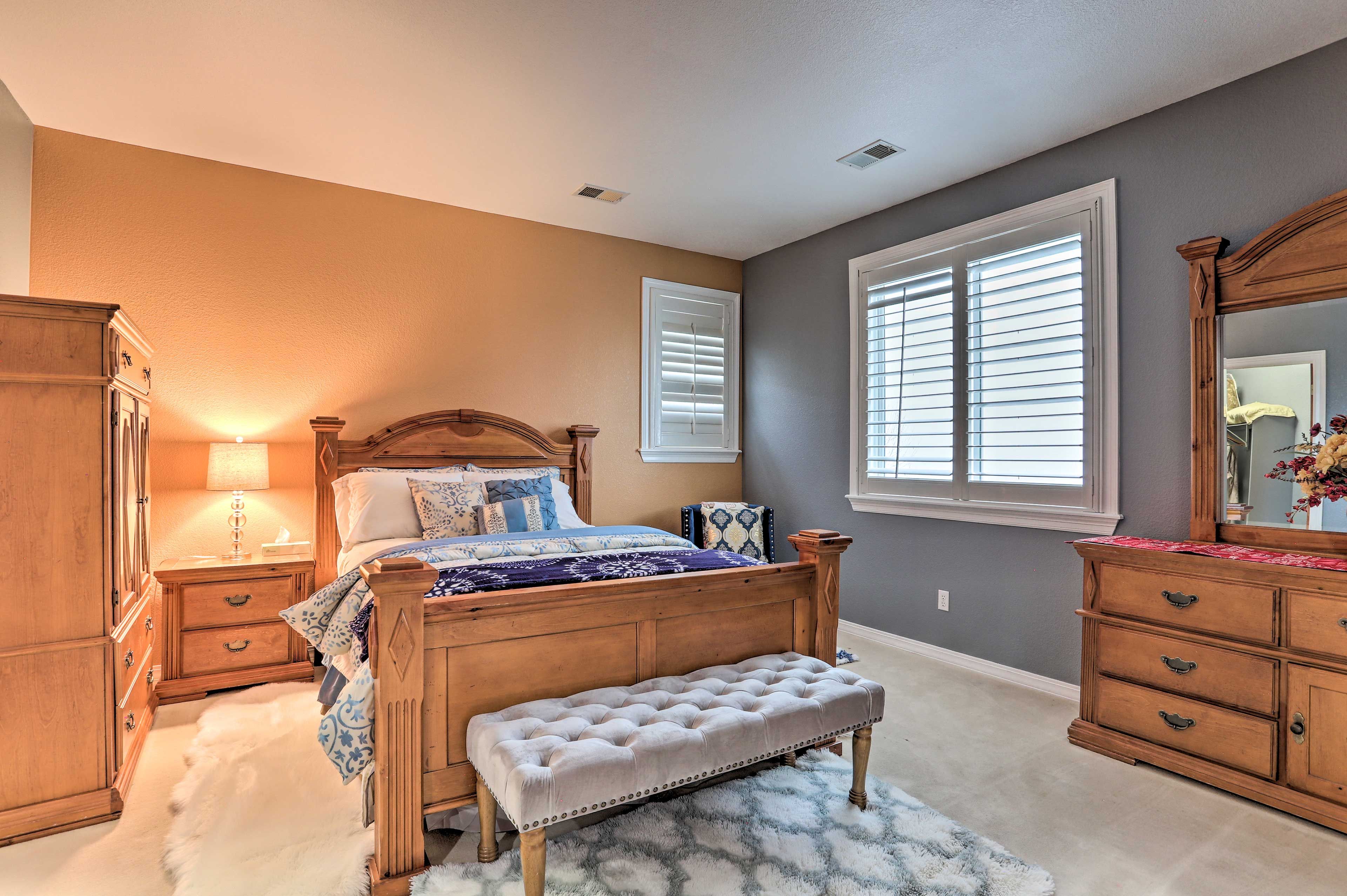 Bedroom 4 | Queen Bed | 2nd Floor