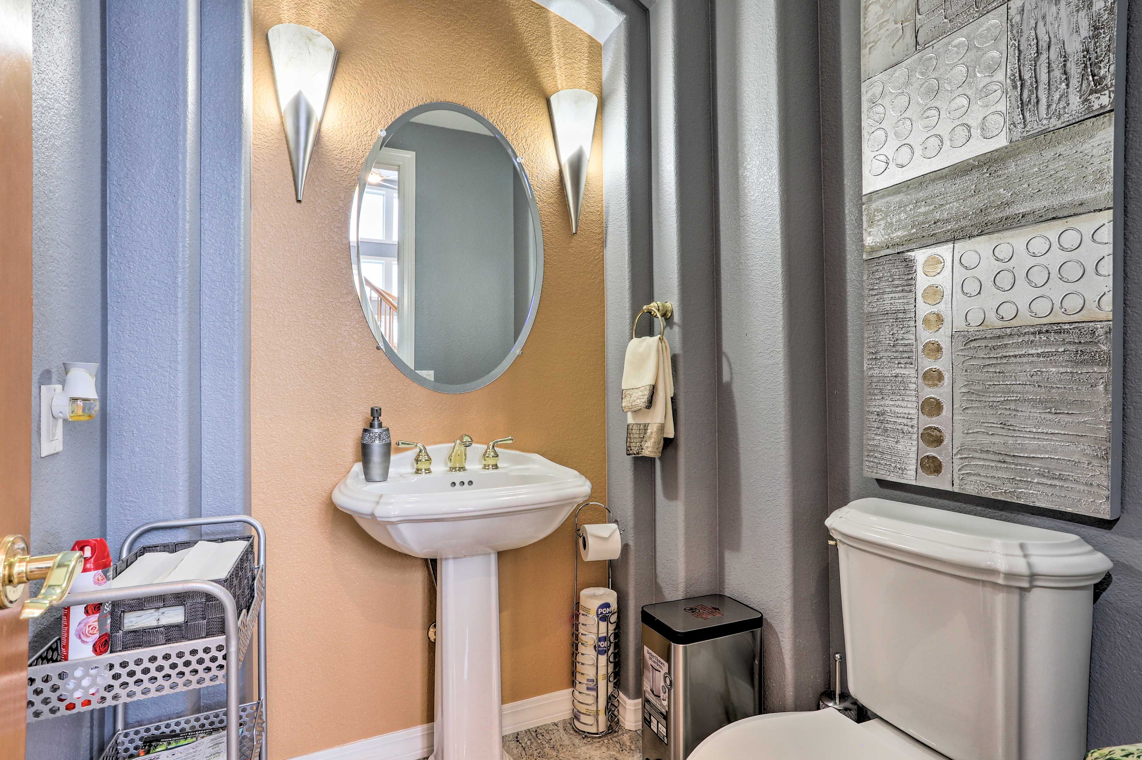 Half Bathroom | 1st Floor