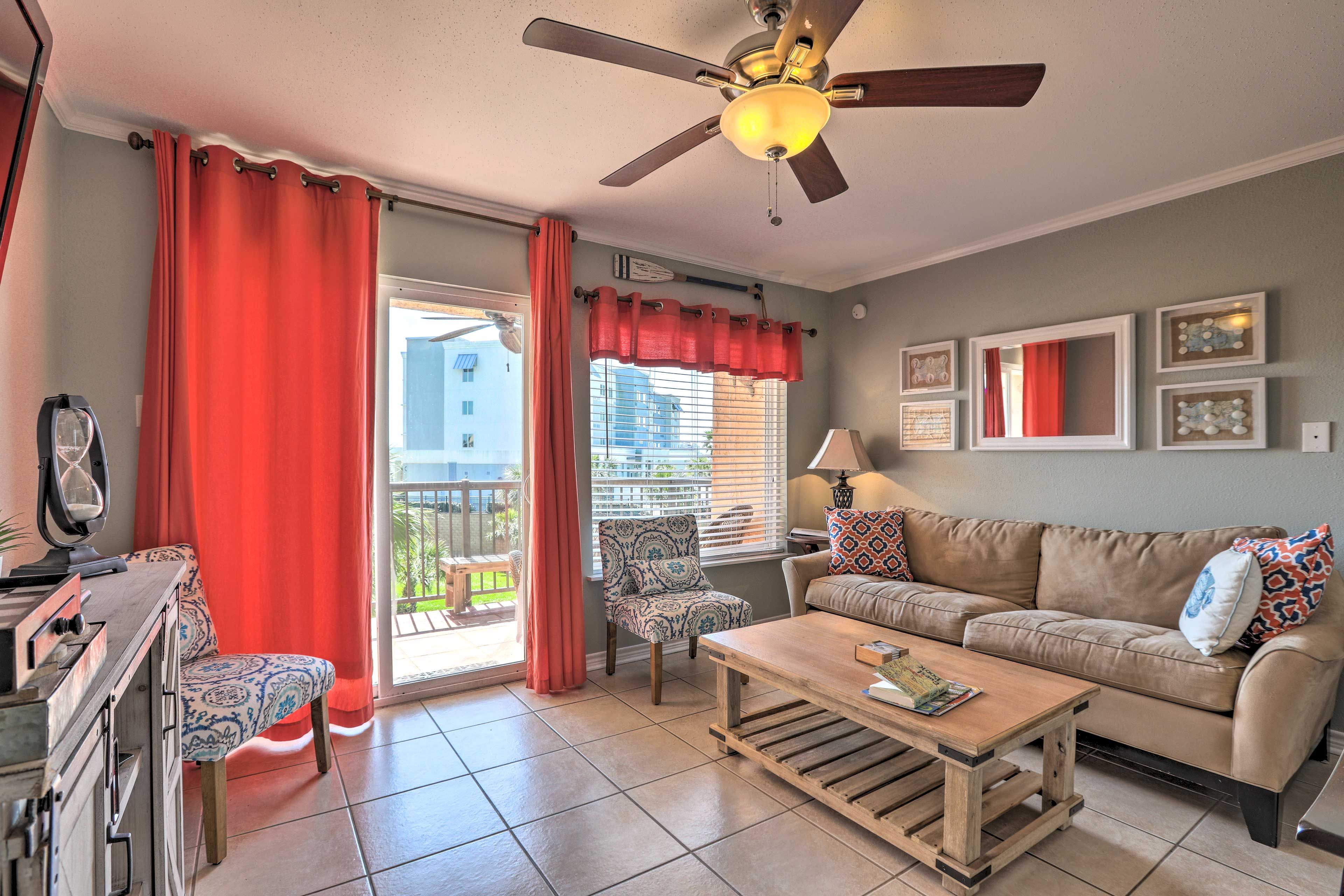 Turn the ceiling fan on to beat the Texas heat.