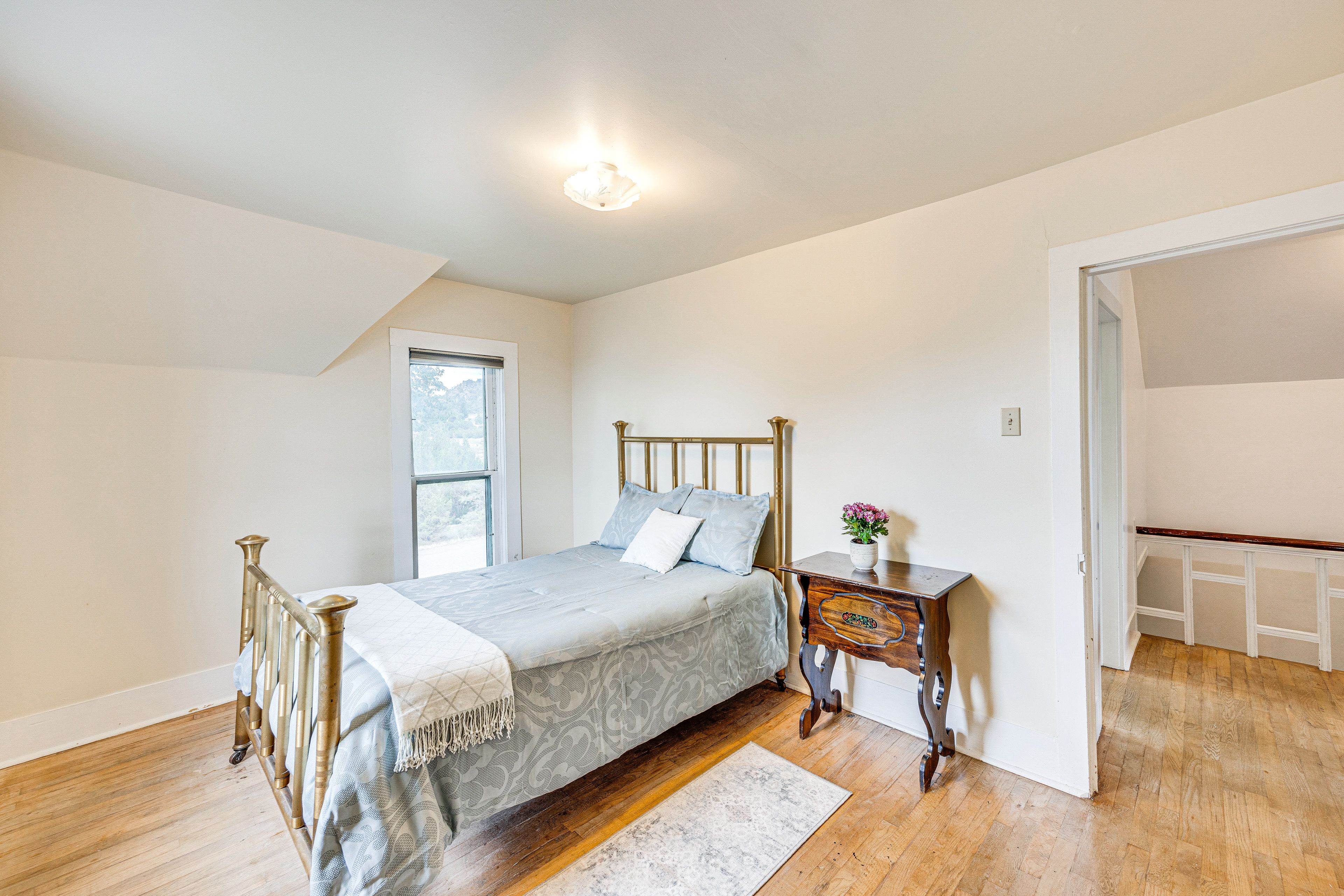 Bedroom 3 | Full Bed | 2nd Floor