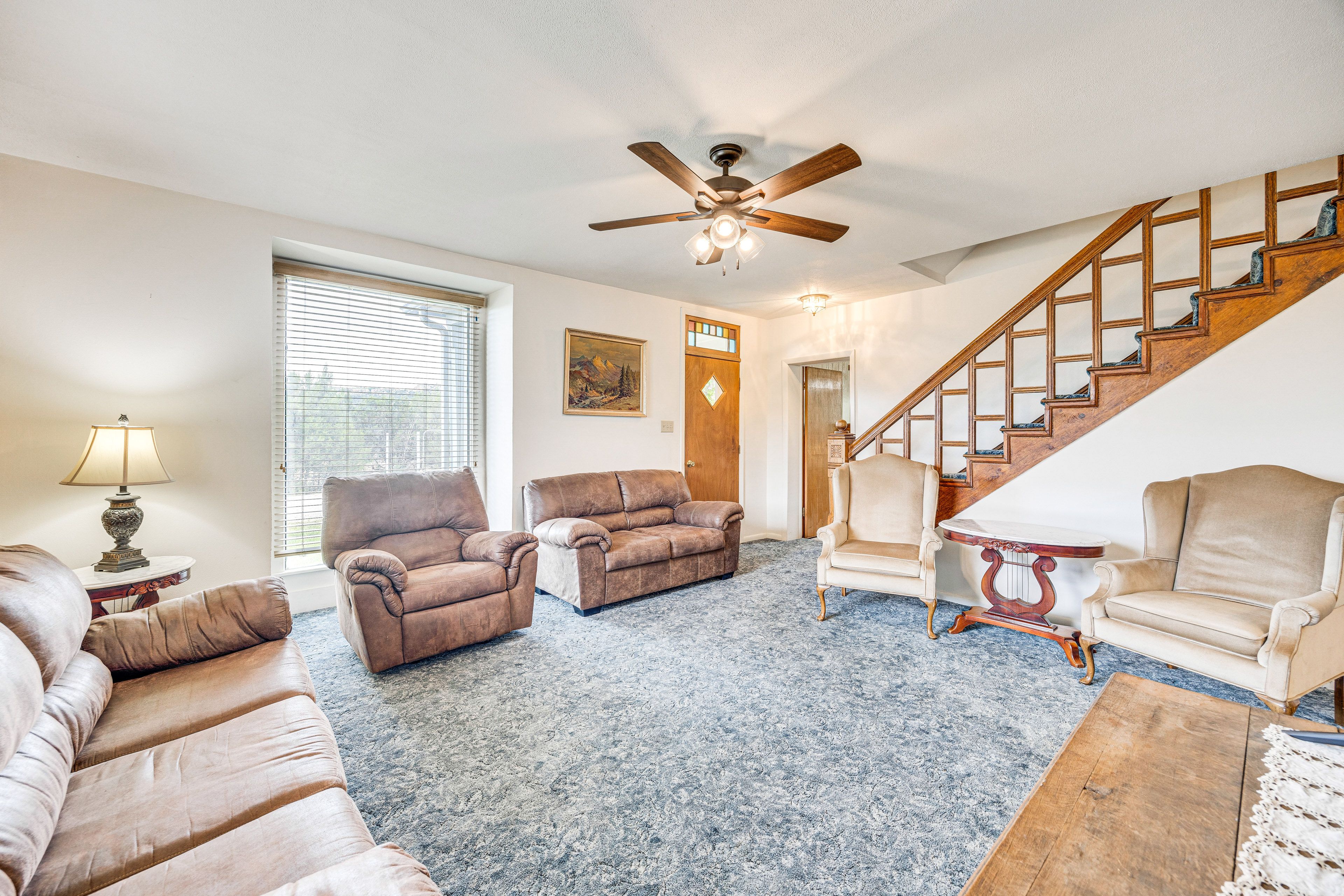 Living Room | 2 Sleeper Sofas | Free WiFi | Pet Friendly w/ Fee