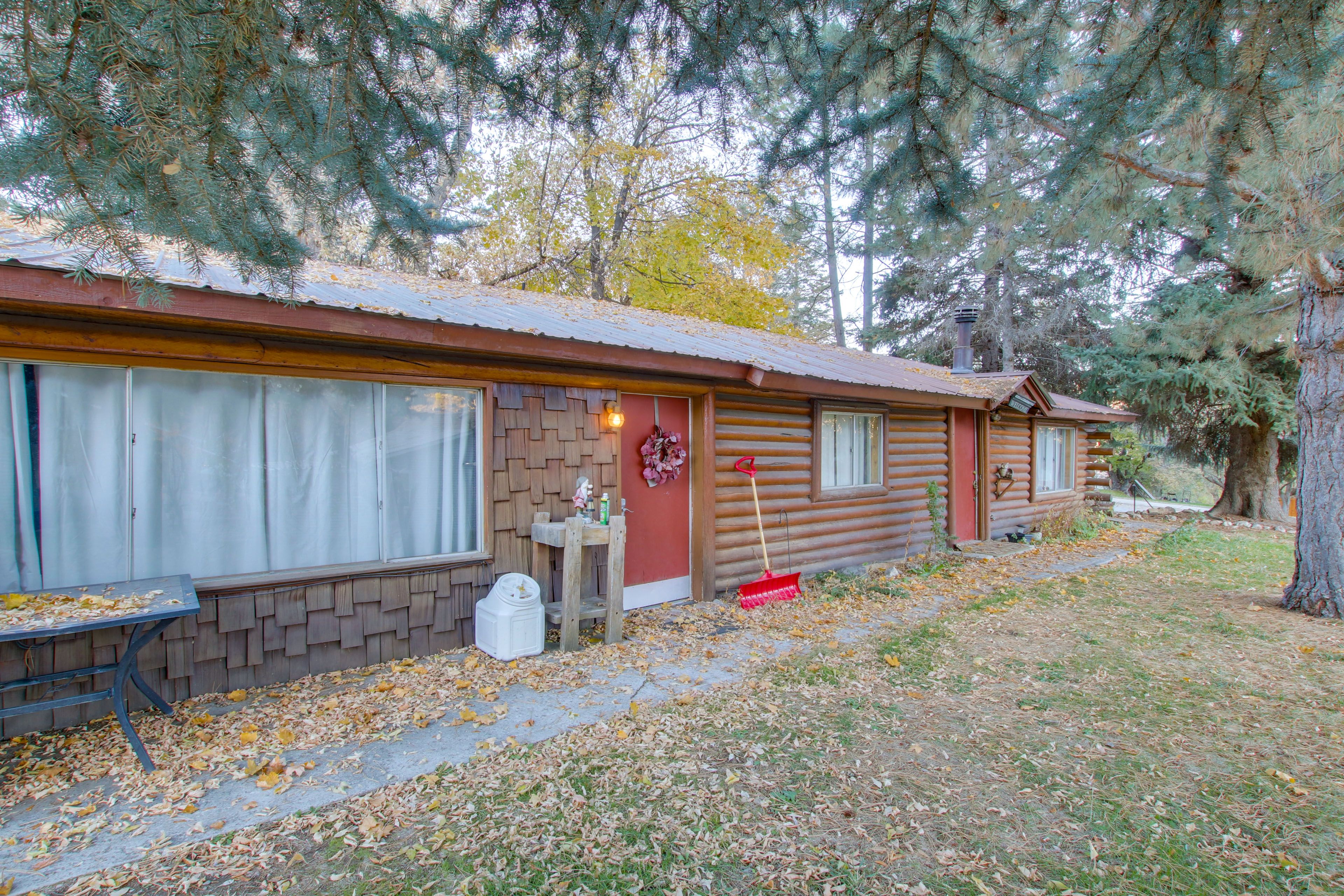 Lava Hot Springs Vacation Rental | 3BR | 2BA | 1,250 Sq Ft | Stairs Required