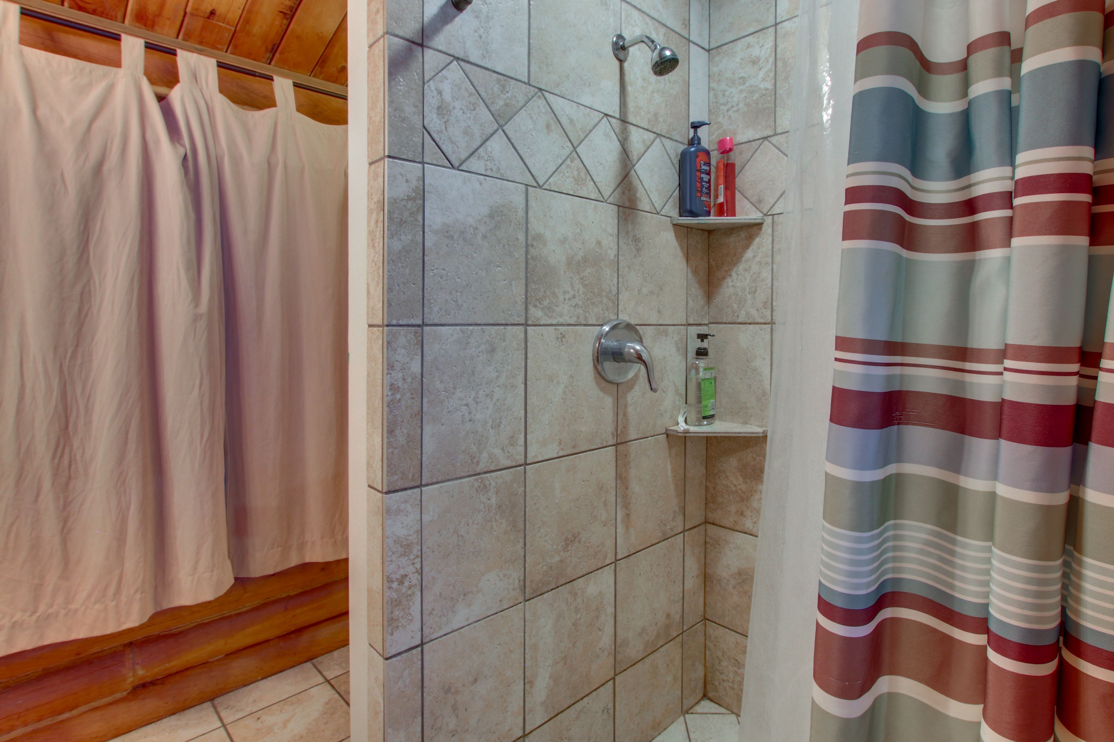 En-Suite Bathroom | Towels & Linens Provided