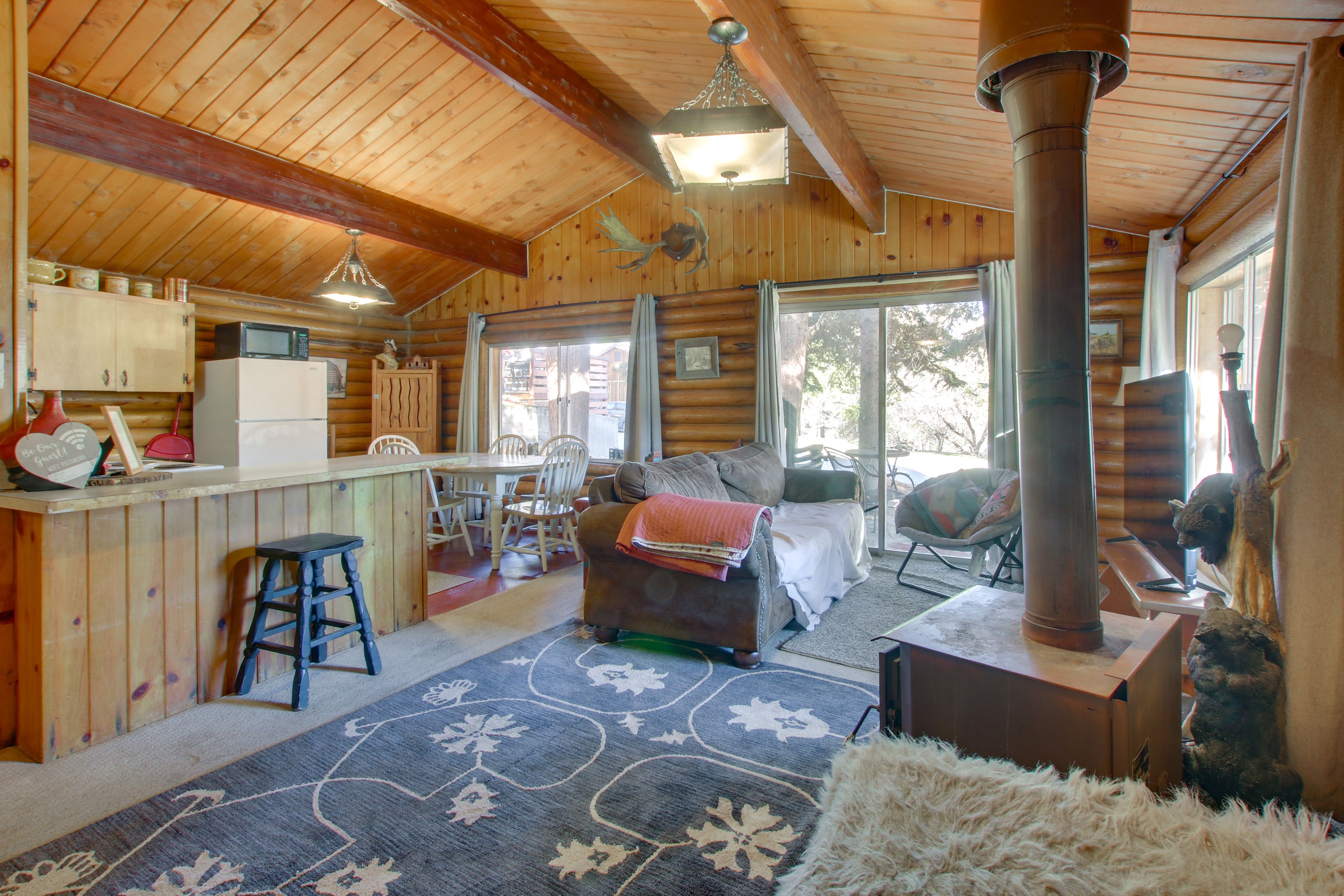 Interior | Open Floor Plan | Free WiFi