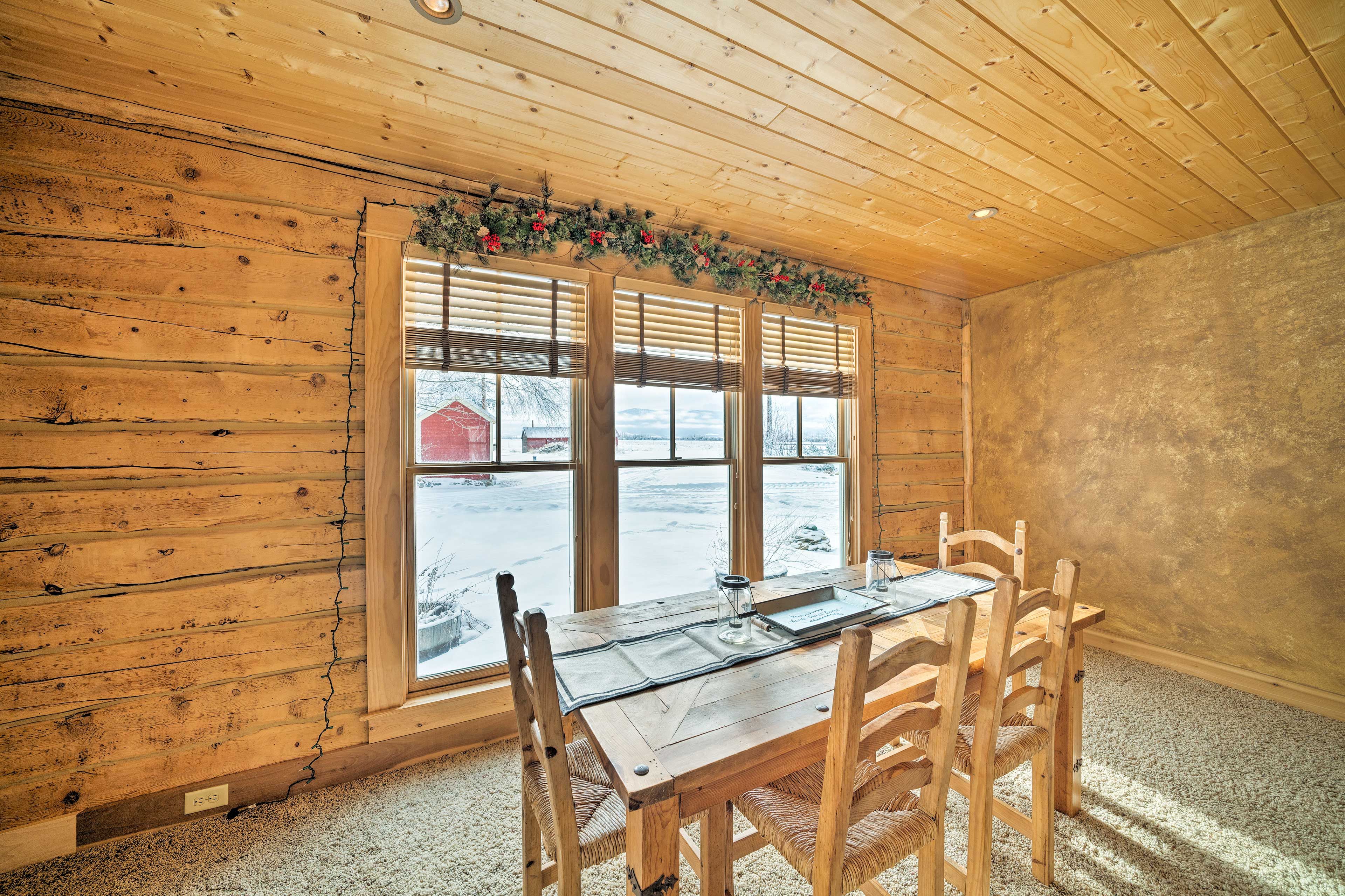 Dining Area | 1st Floor