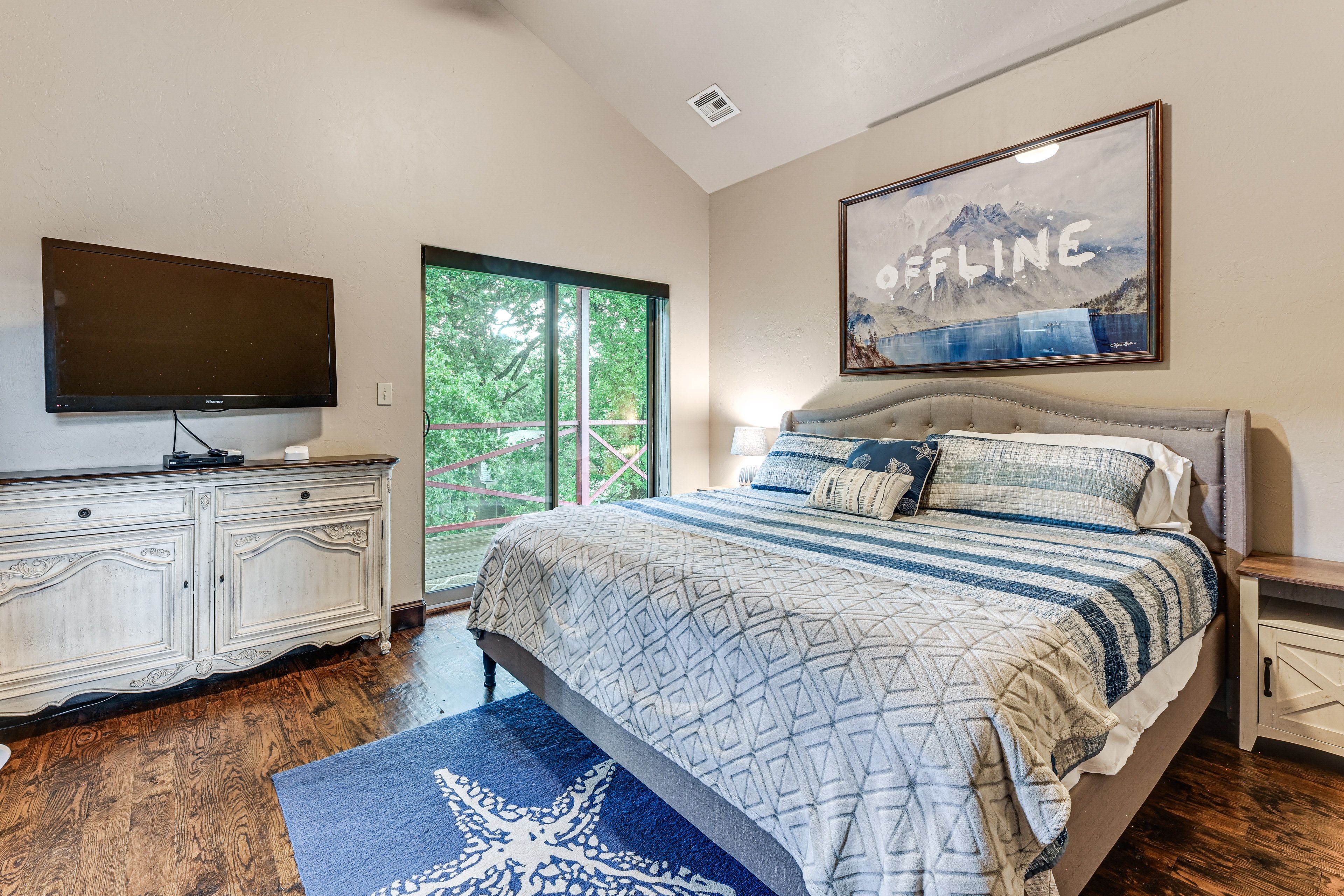 Bedroom 1 | King Bed | 2nd Floor