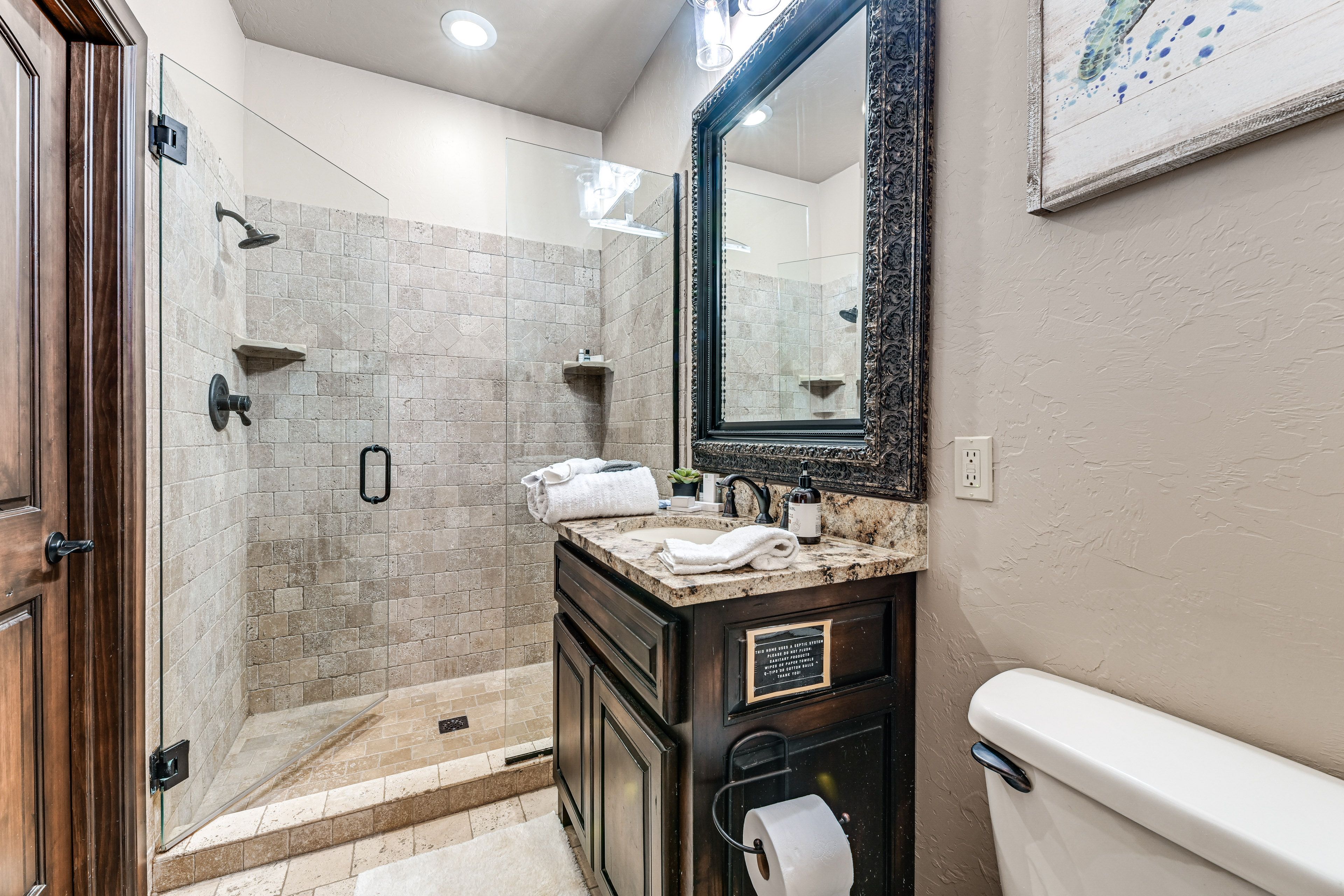 En-Suite Bathroom | 2nd Floor