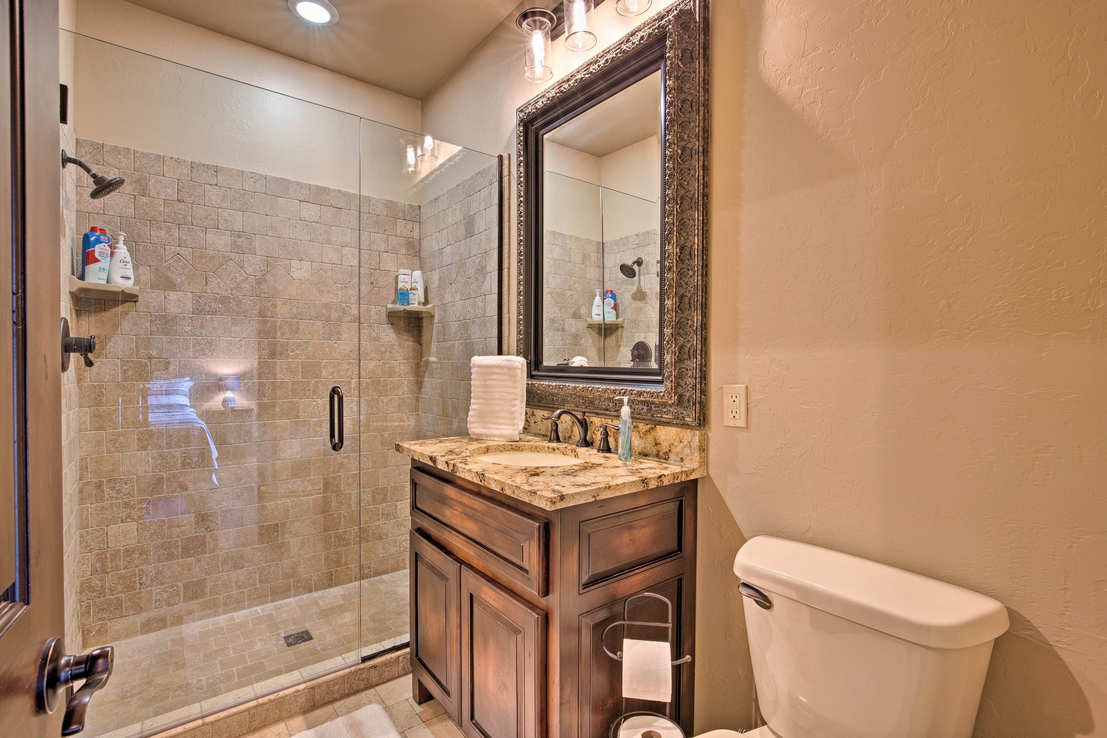 En-Suite Bathroom | Towels & Linens Provided