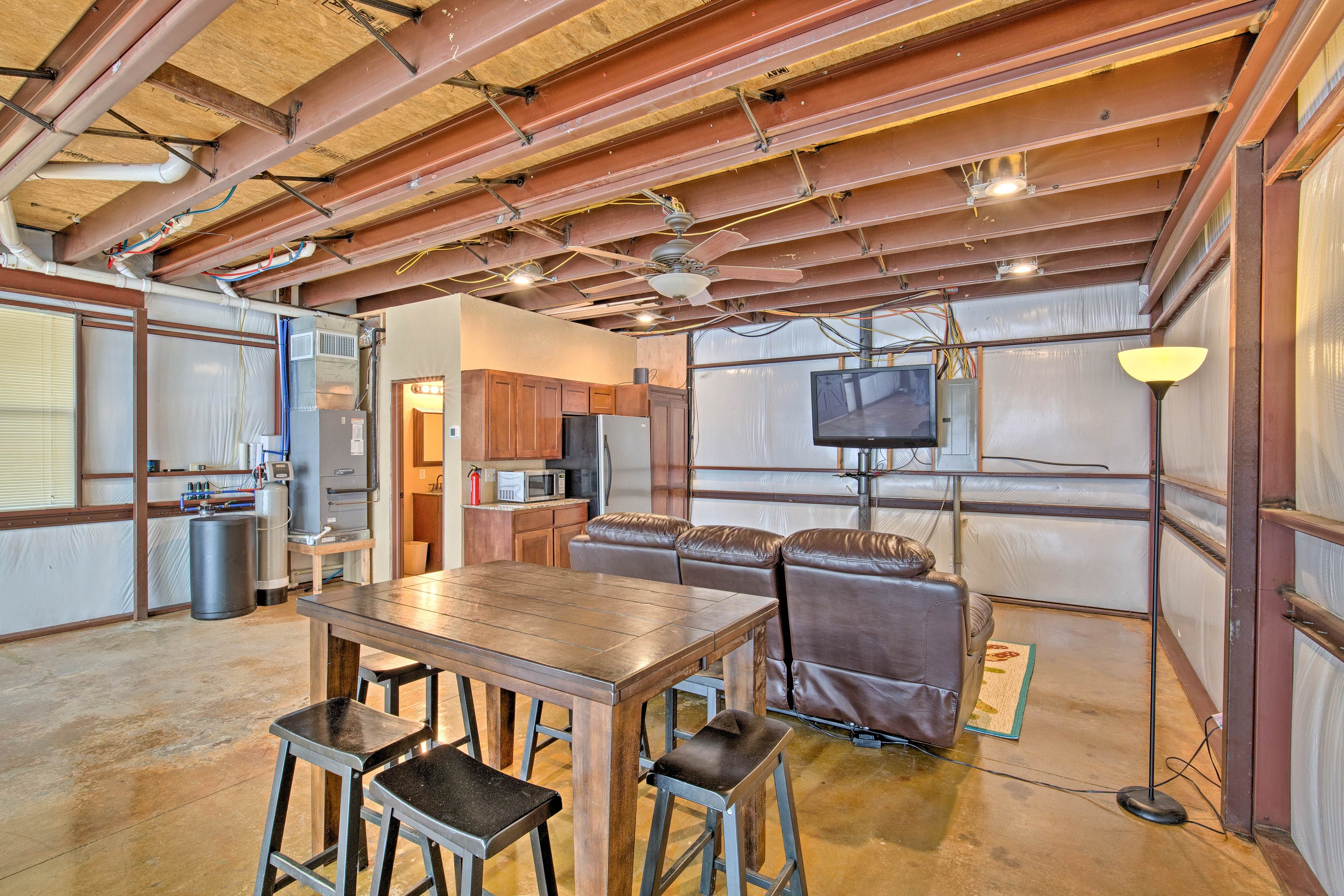 Lower Level Living Room | Dining Table