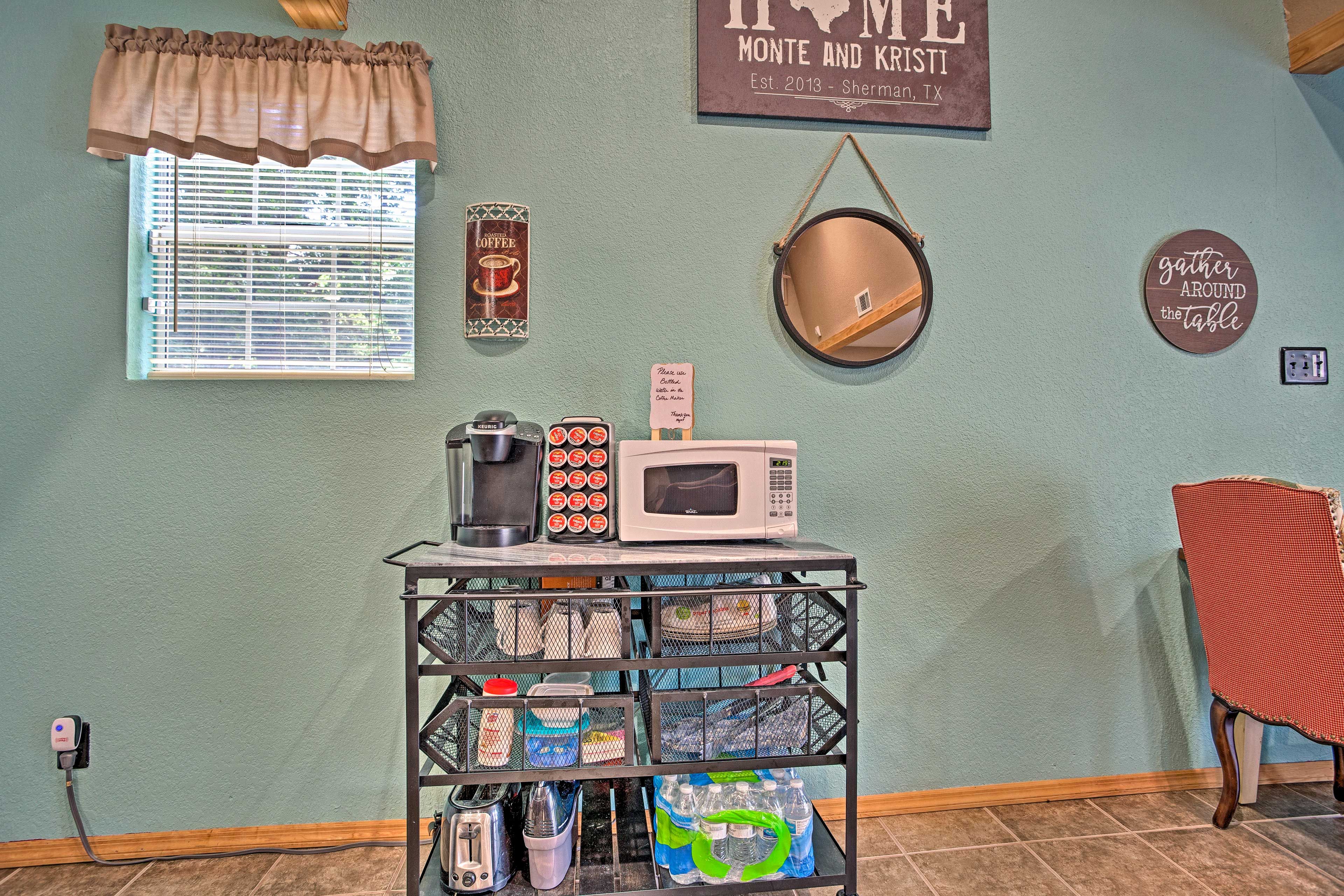 Coffee Bar | Keurig Coffee Maker w/ Pods