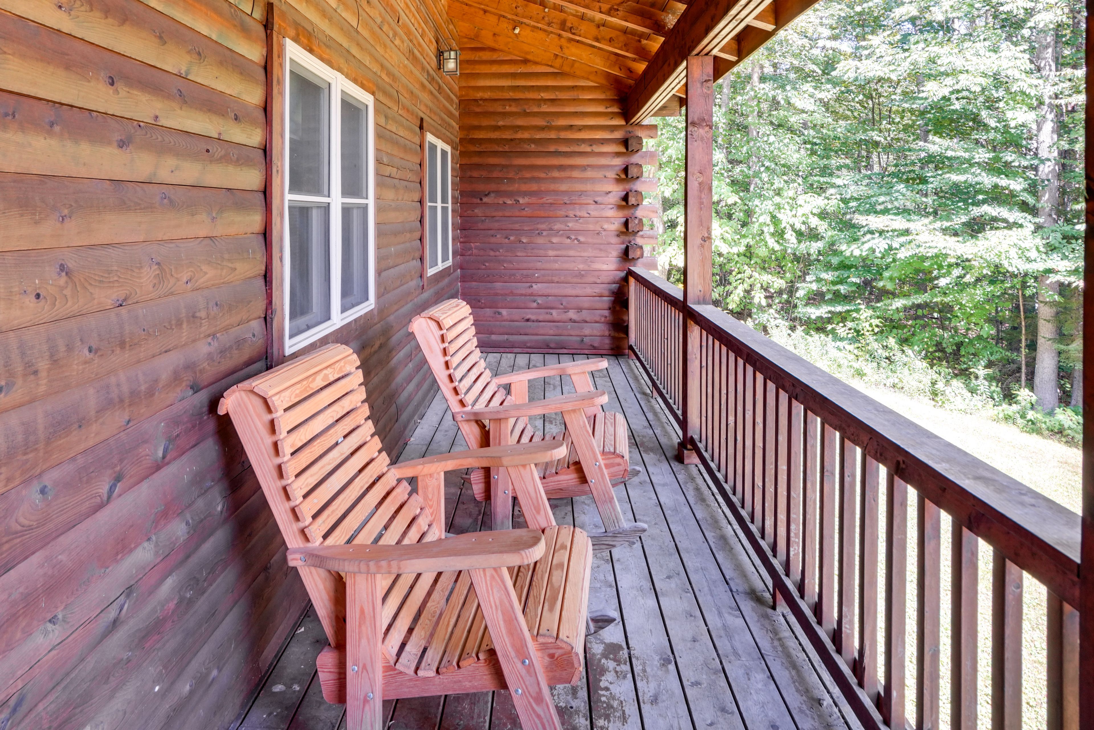 Private Covered Deck | Scenic Views