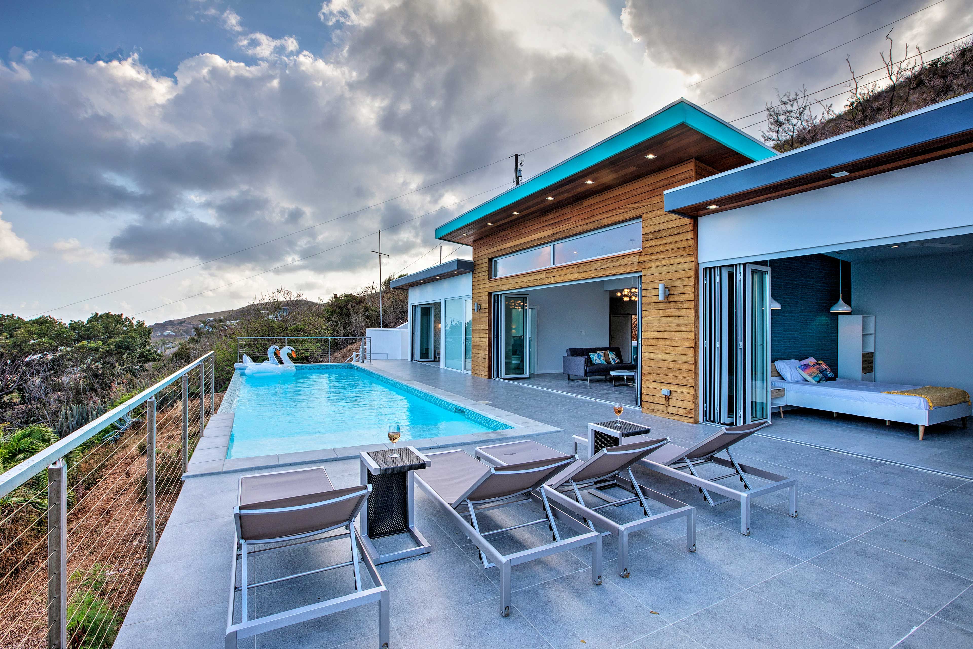 Private Infinity Pool