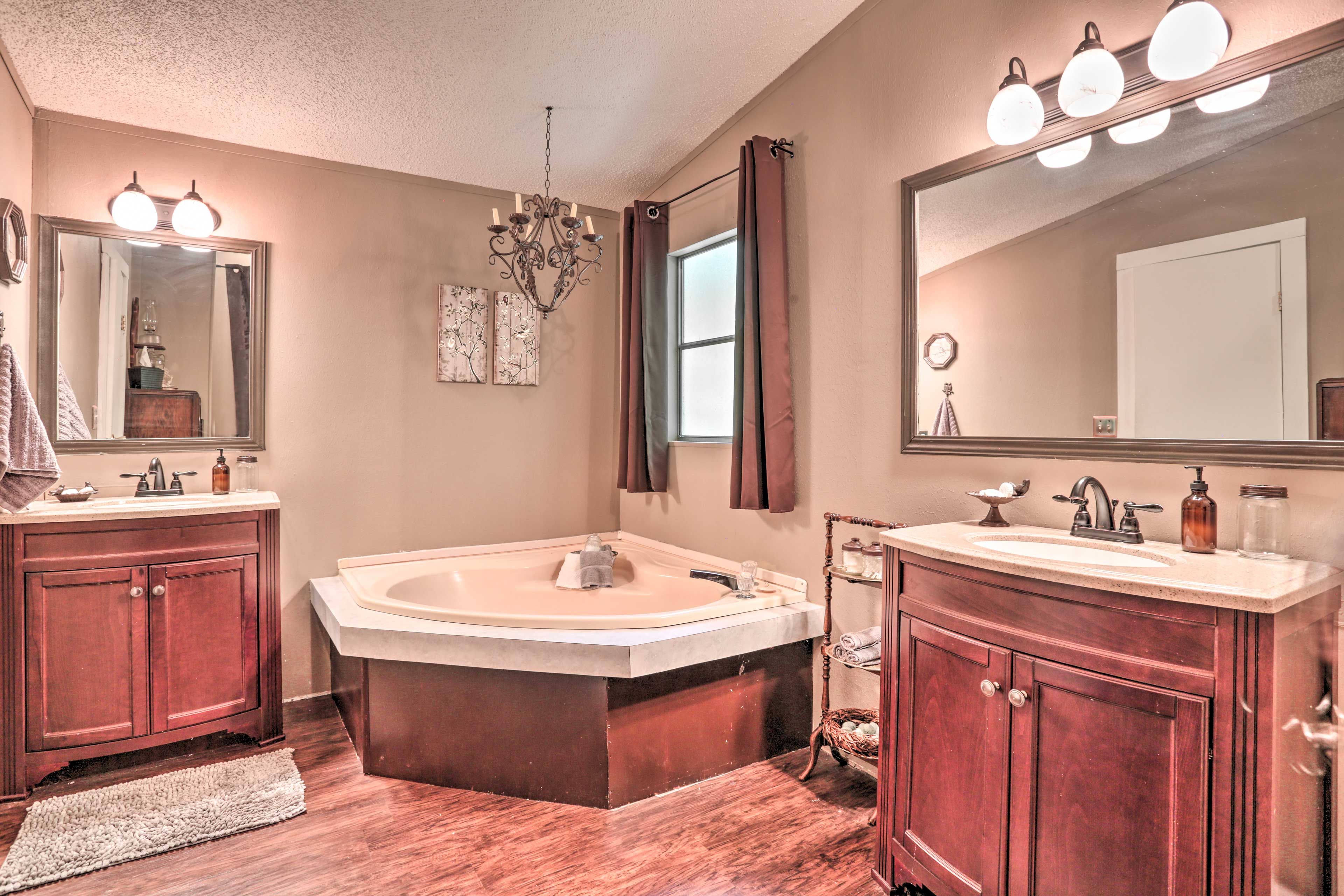 Bathroom | Towels Provided
