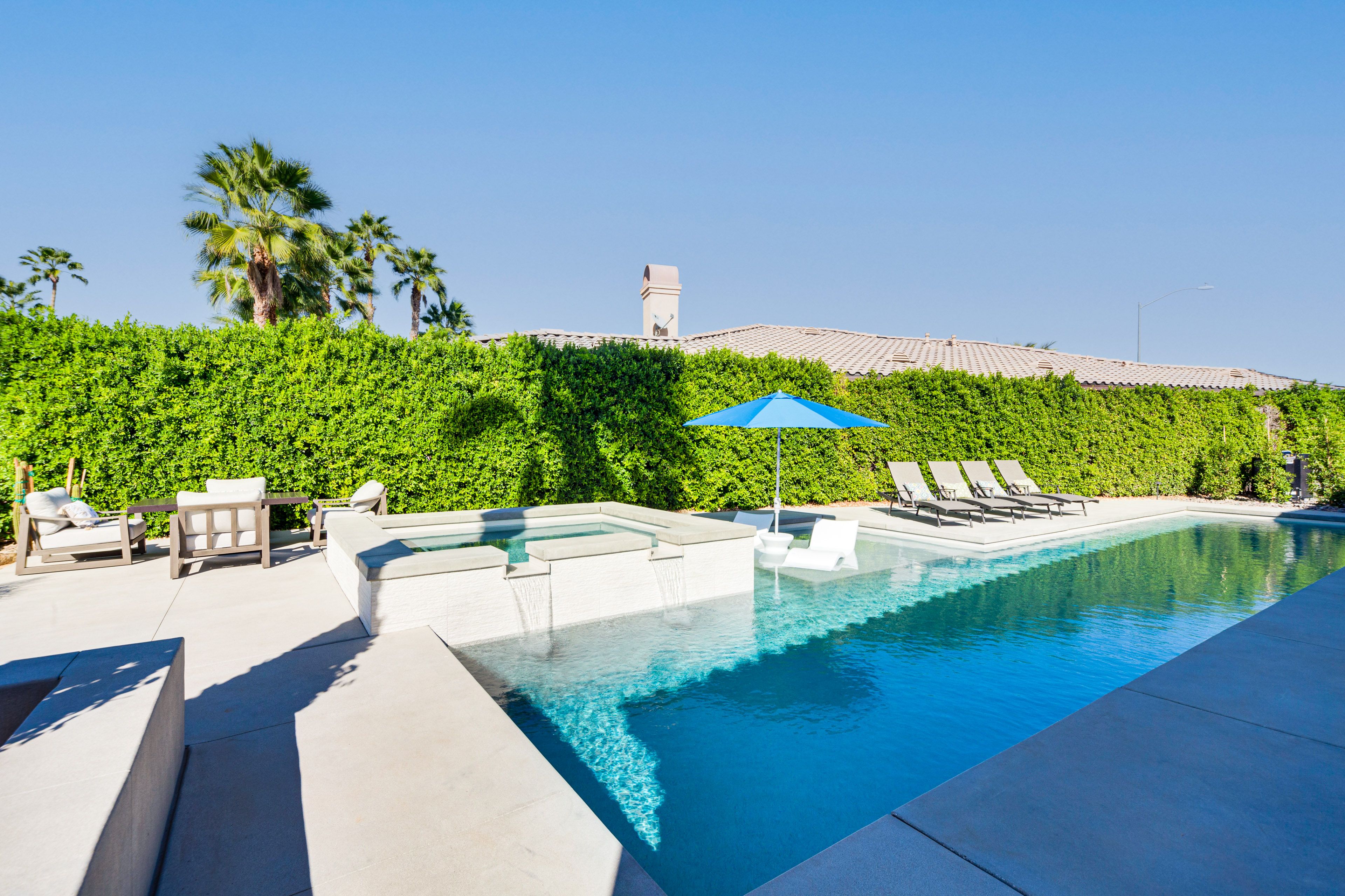 Private Pool & Spa (Pool Heated w/ Fee)