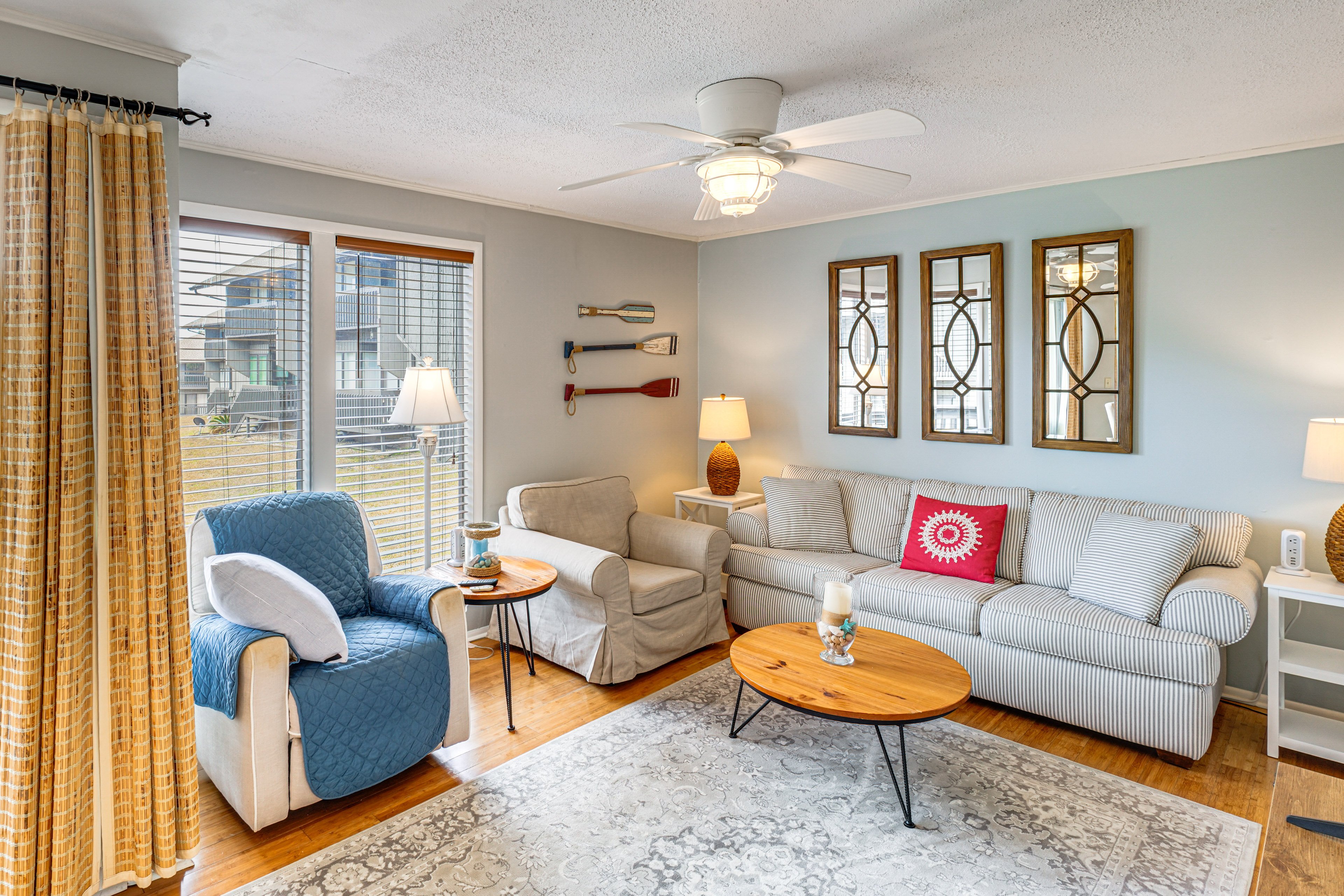 Living Room | Central A/C