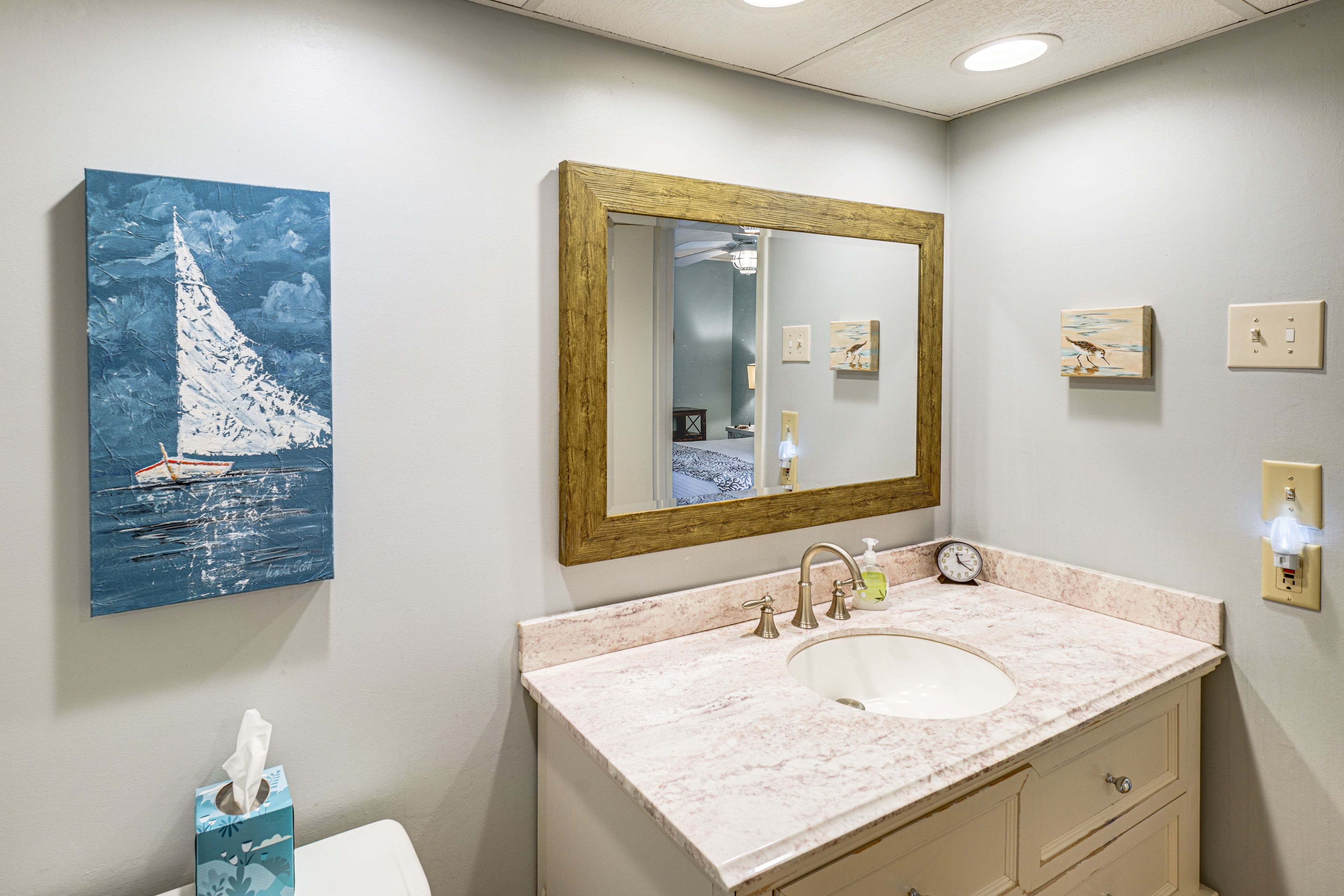 Bathroom | Towels Provided