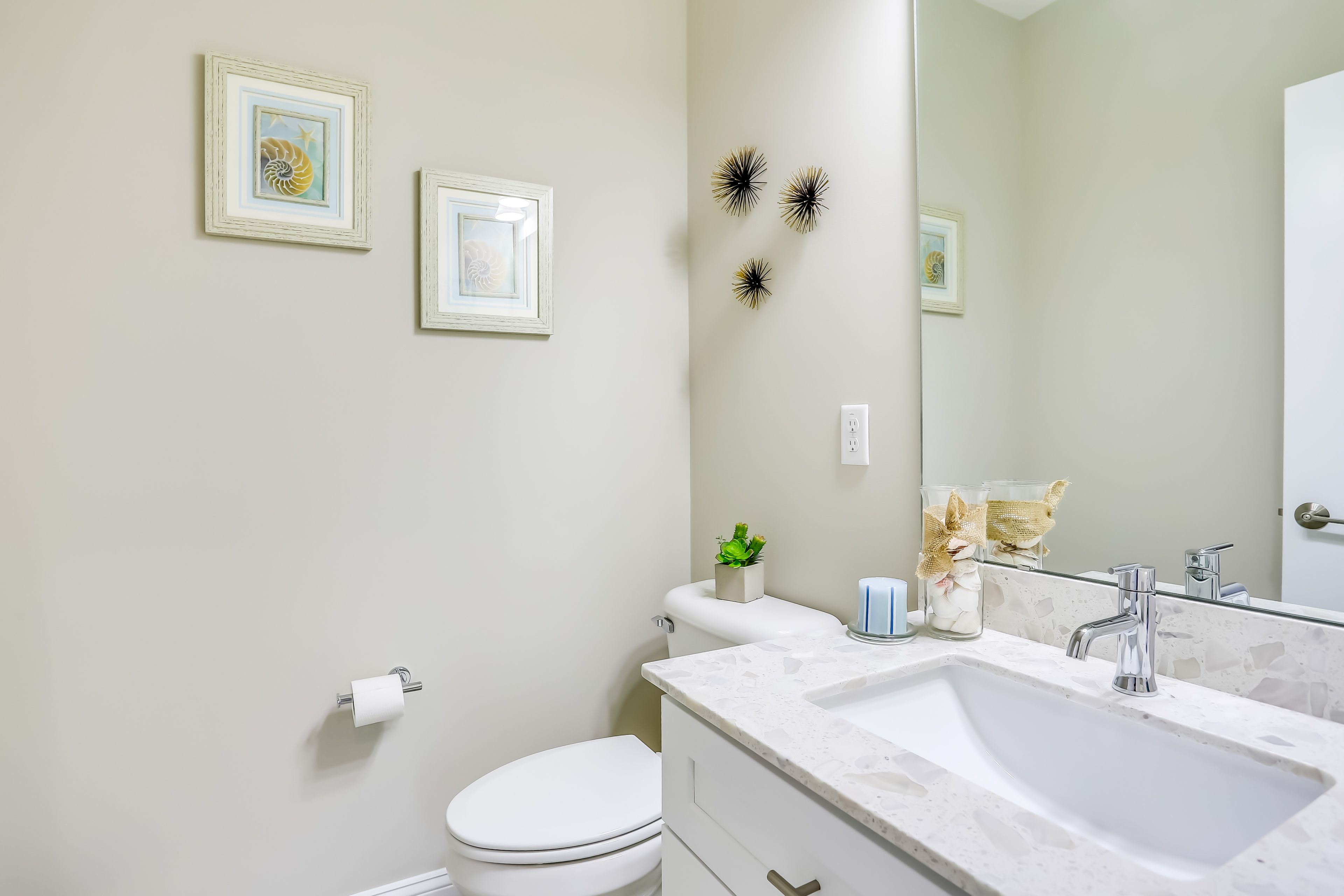 Half Bathroom | 2nd Floor