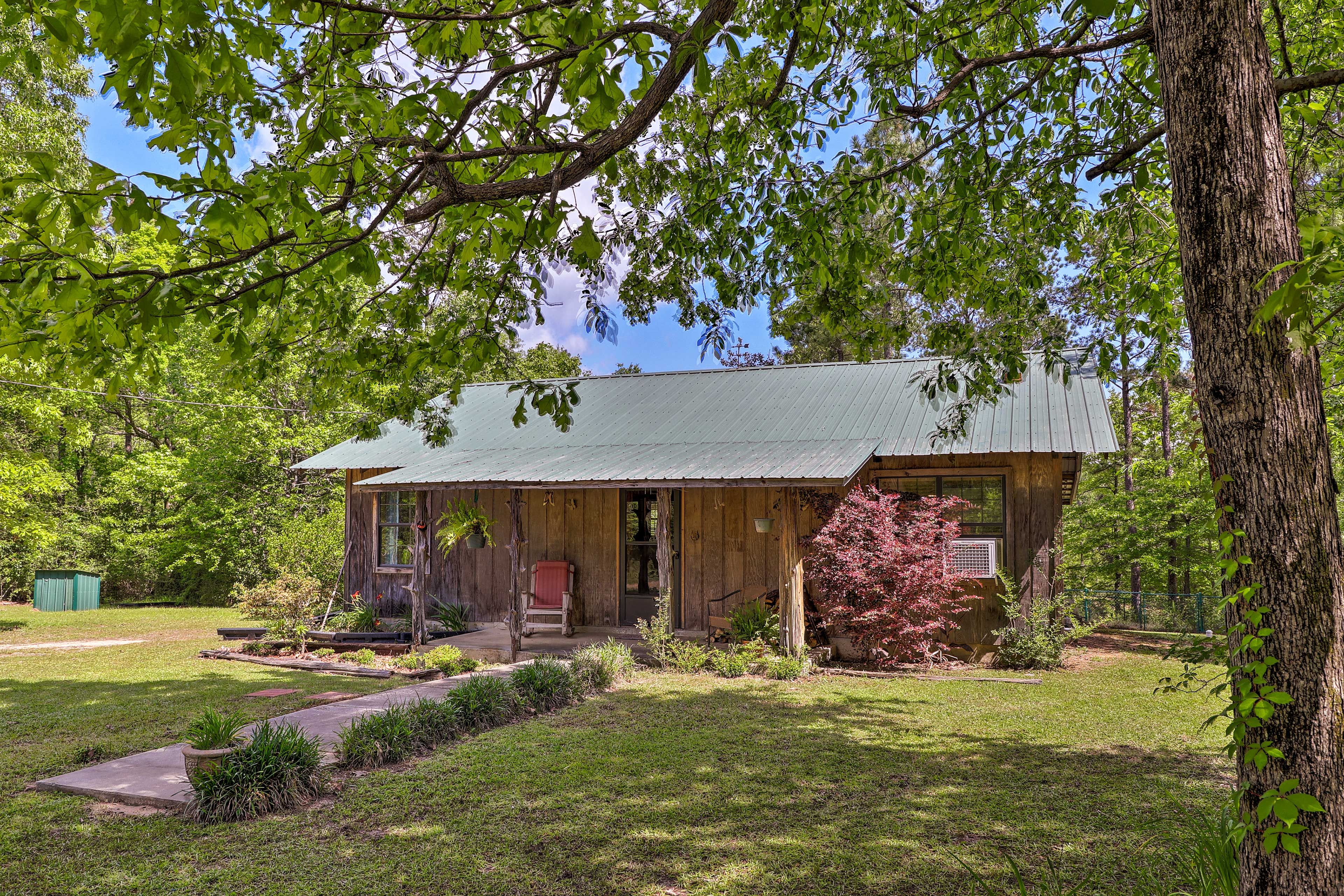 Wiggins Vacation Rental | 2BR | 1BA | 1,600 Sq Ft | Step-Free access