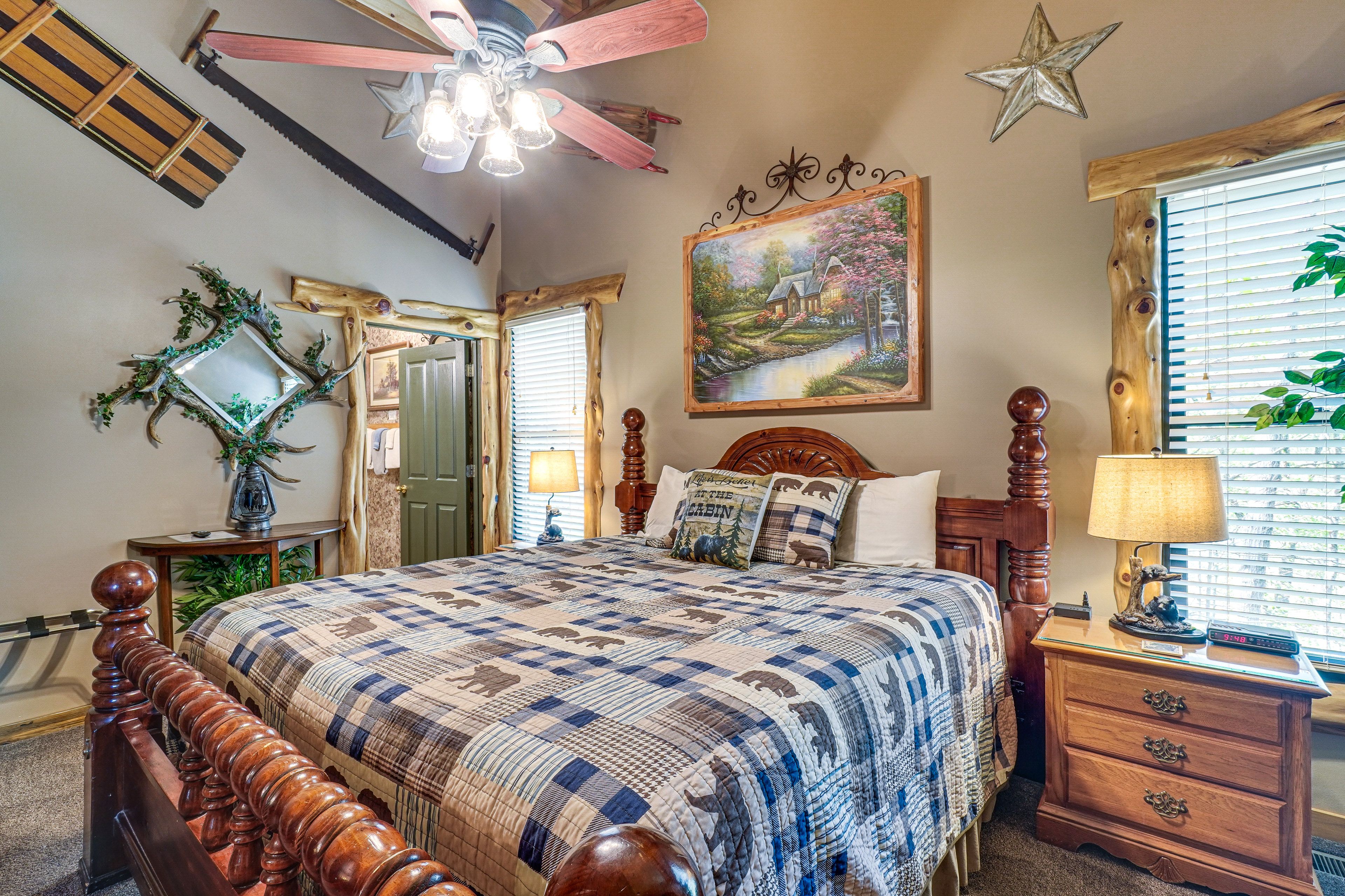 Bedroom 2 | King Bed