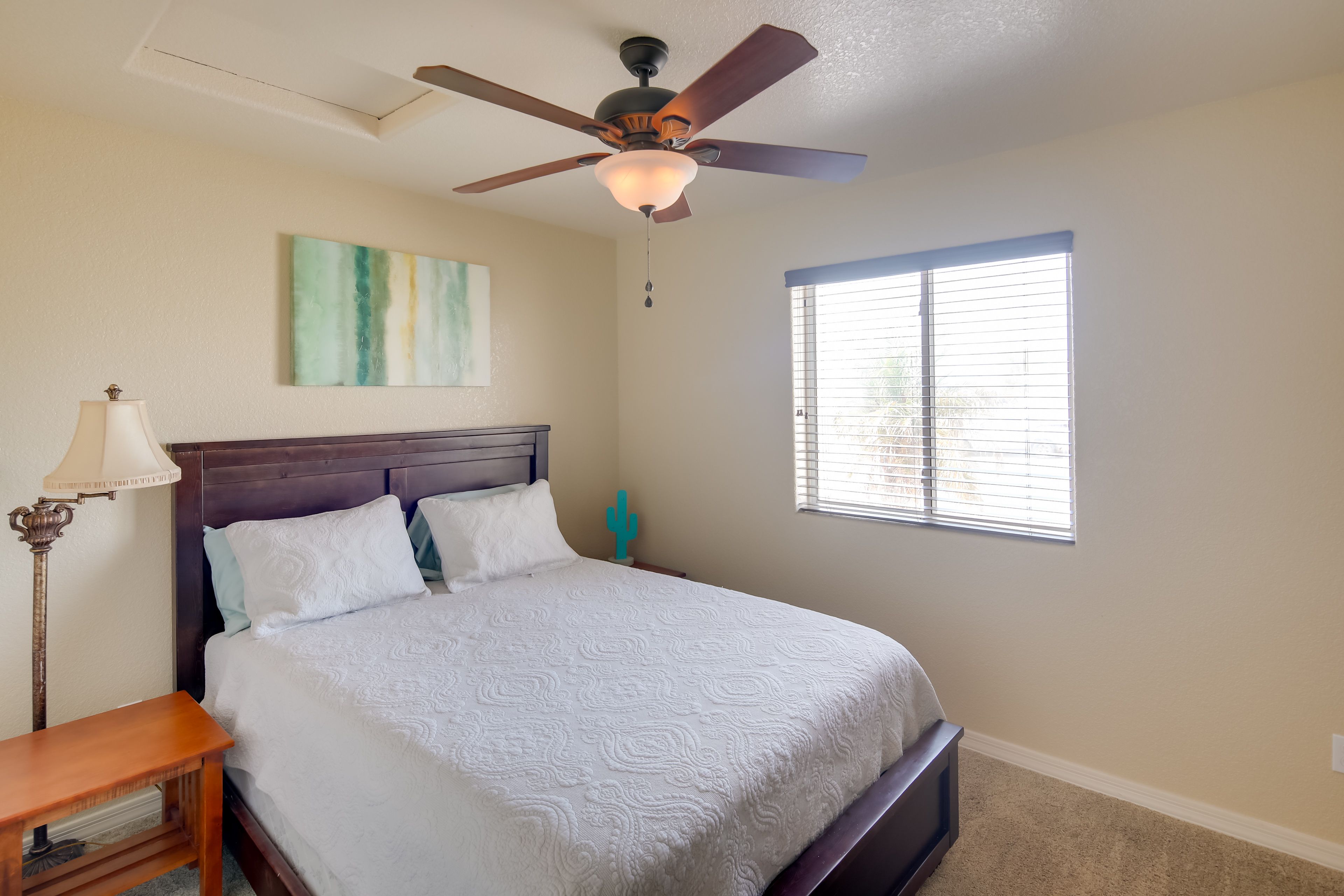 Bedroom 3 | Queen Bed