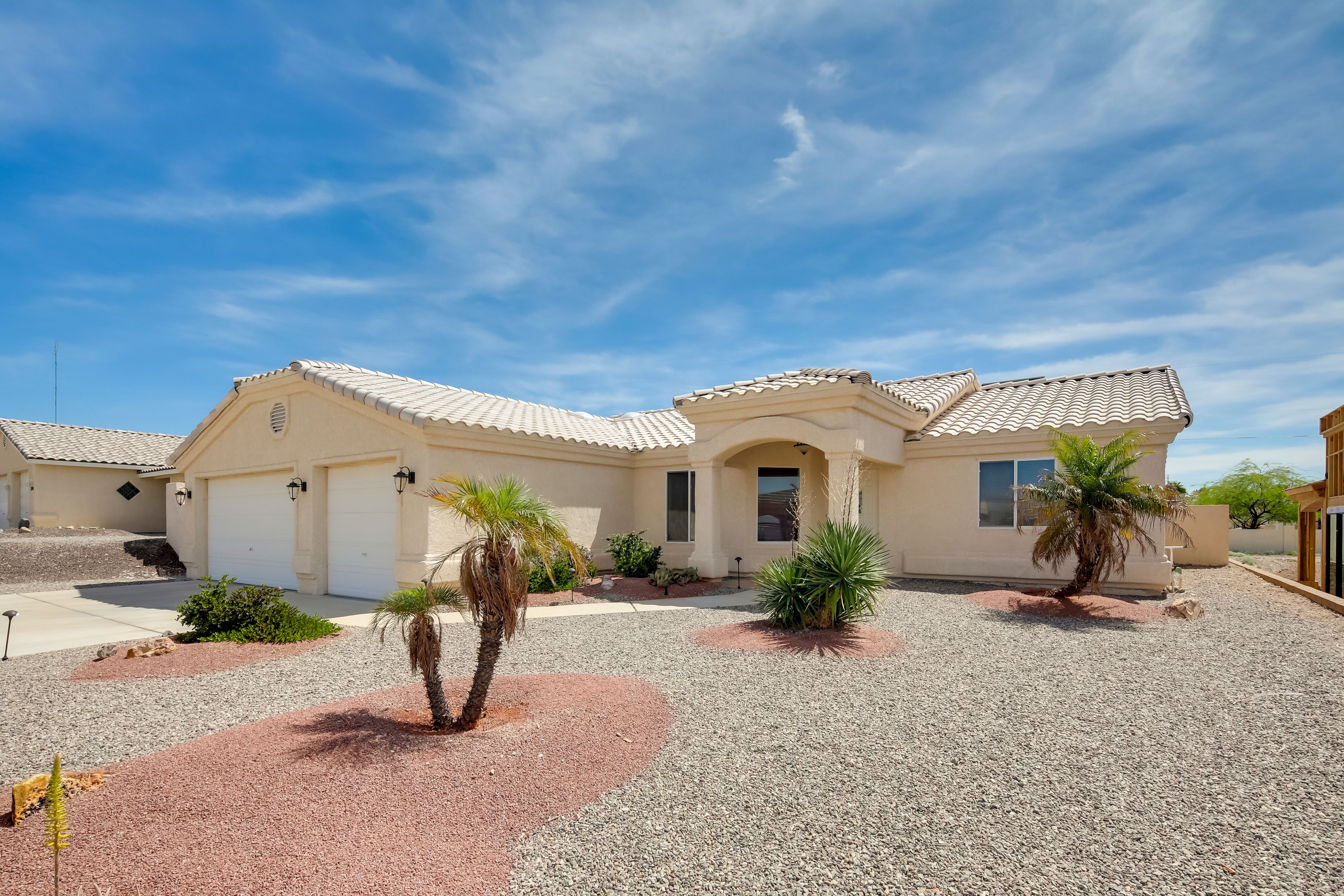 Lake Havasu City Vacation Rental | 3BR | 2BA | 2 Small Steps Required for Entry
