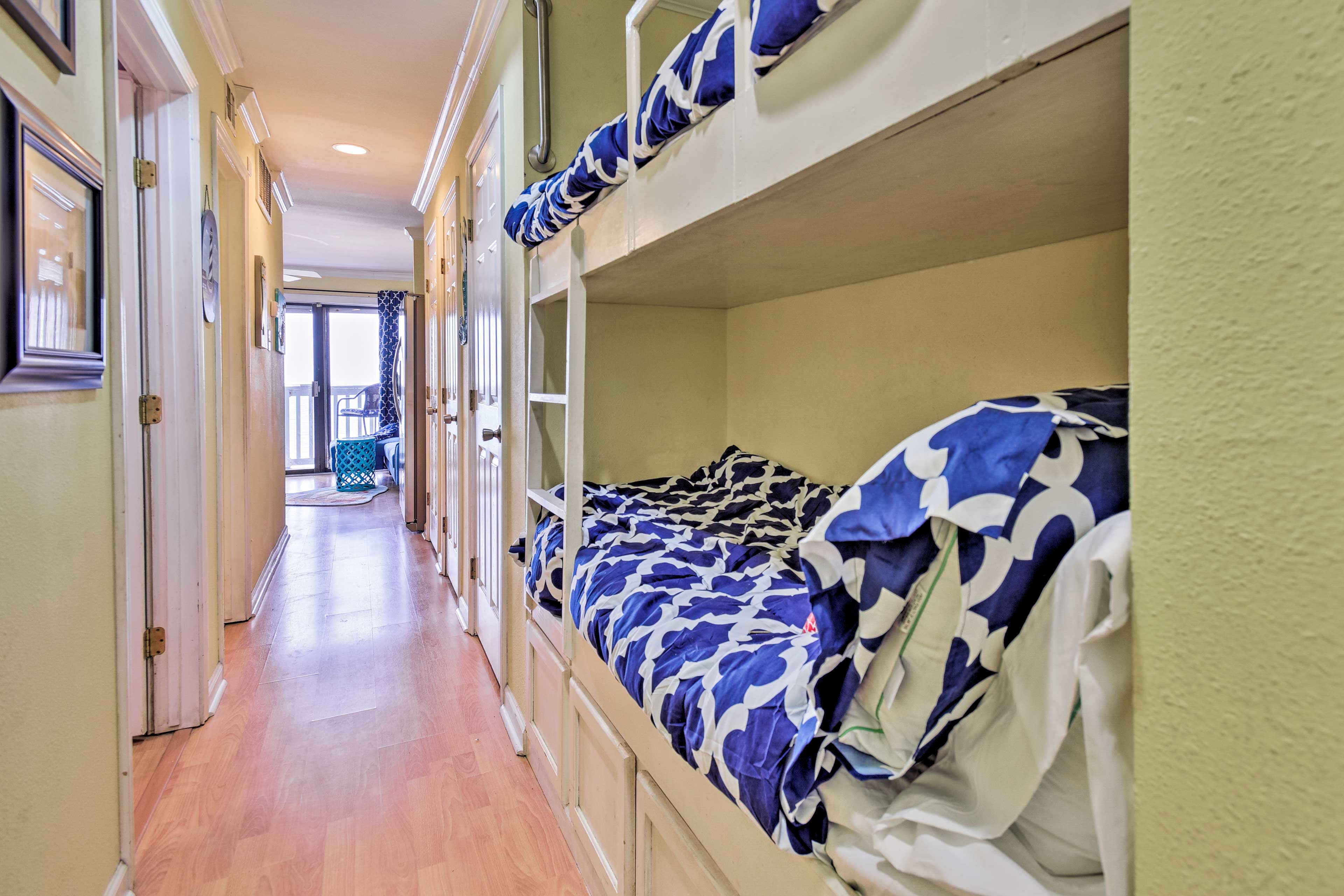 Hallway | Twin Bunk Bed